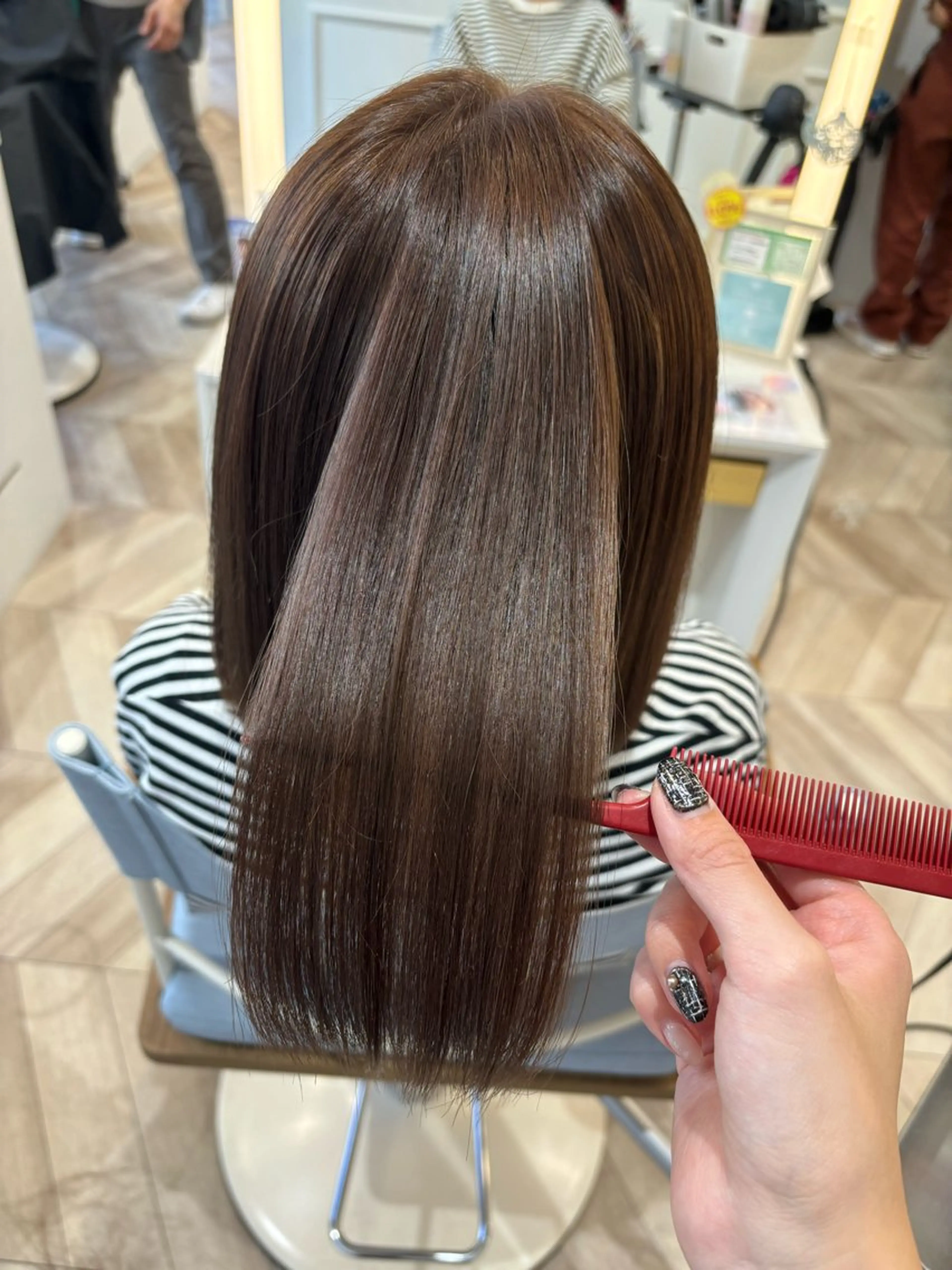 セミロング カラー ベージュカラー ミルクティーベージュ ヘアカラー 💐レイヤー/透明感 カラー💐智口彩香のヘアスタイル