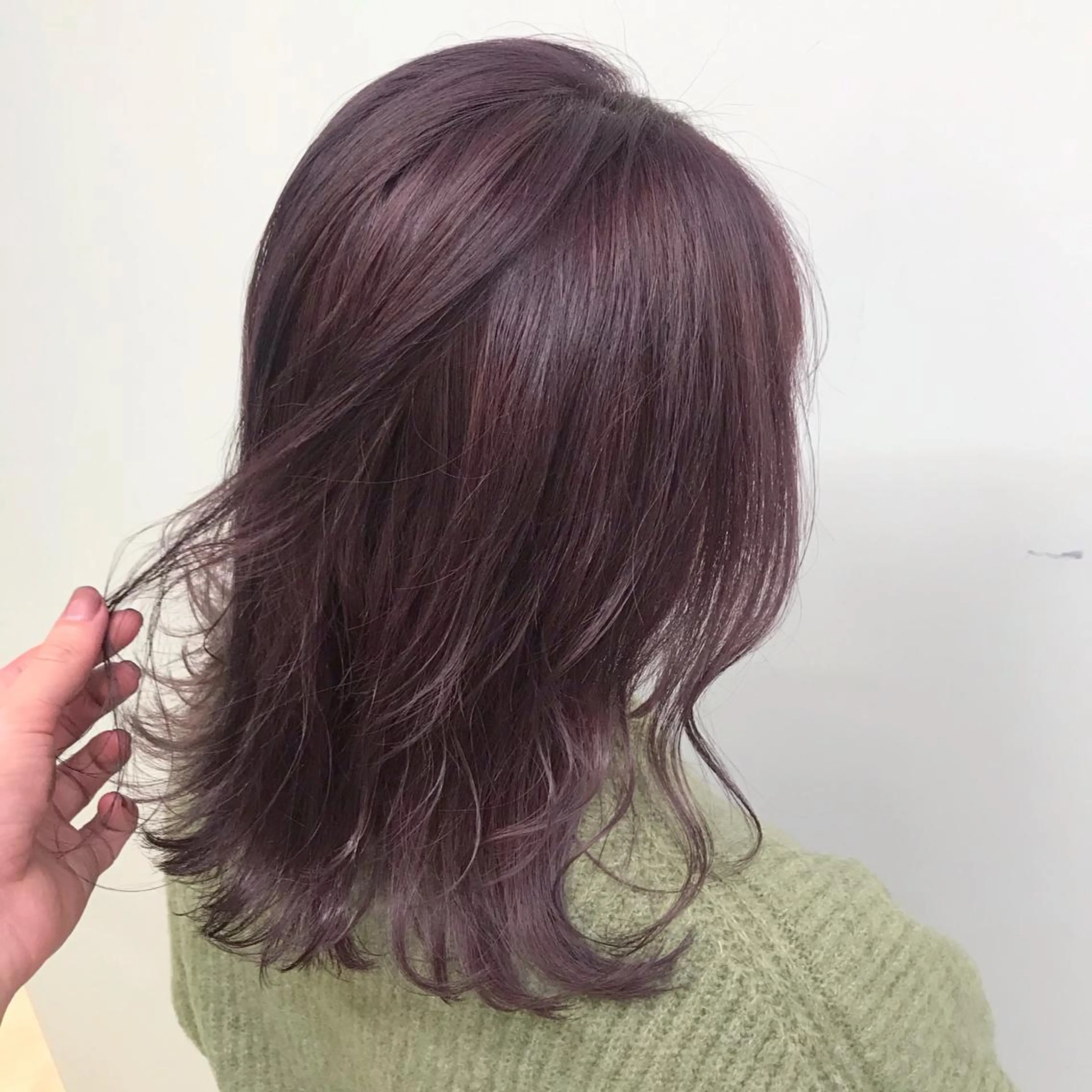 ミディアム カラー 🩵ハイトーン 美咲🩵のヘアスタイル