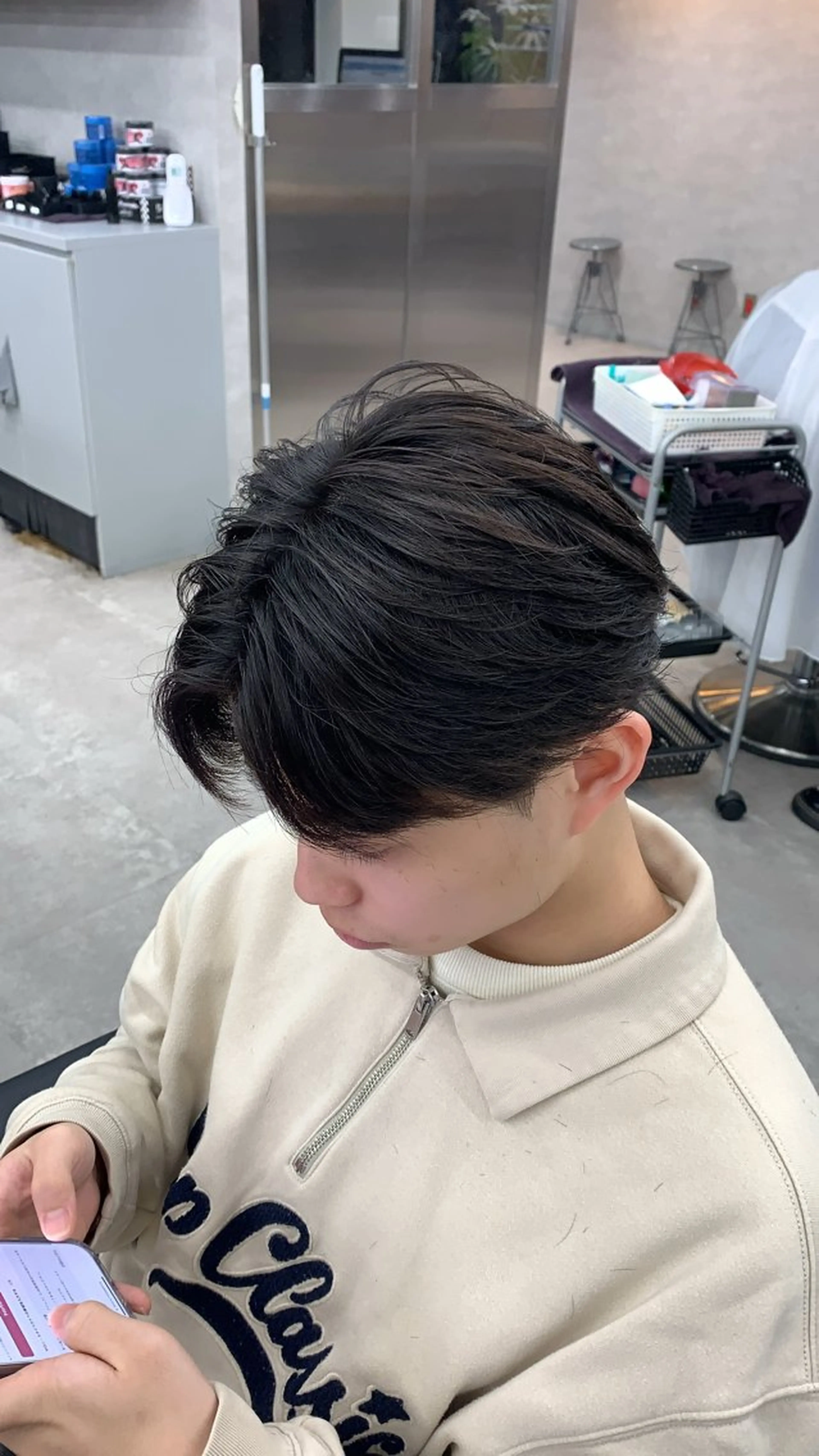 ショート パーマ メンズ メンズブリーチ フェザーパーマ メンズハイトーン メンズパーマ スペインカール ⚡️メンズ特化⚡️ RYUKIのヘアスタイル