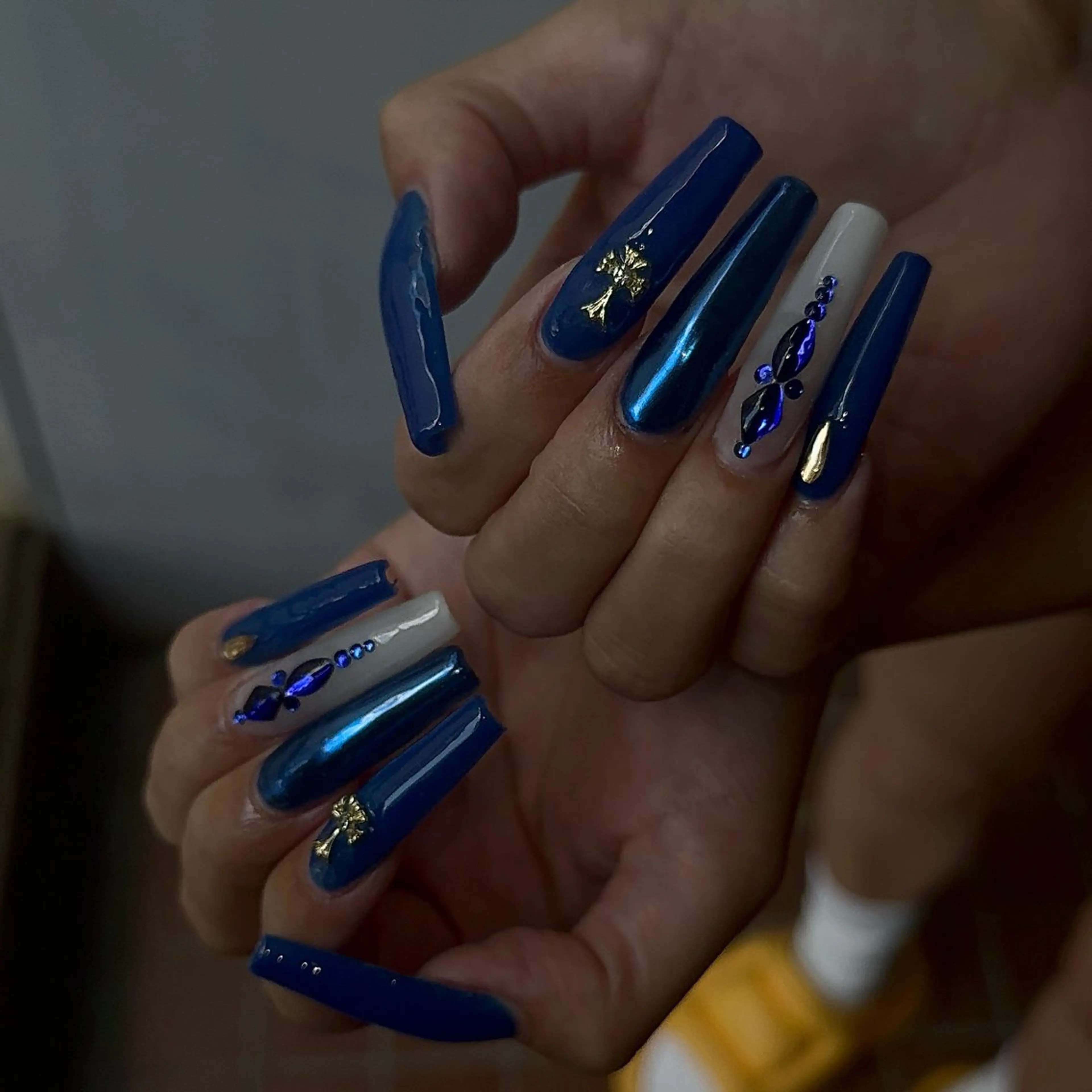 ネイル ハンドネイル 黒川 実祐のネイルデザイン