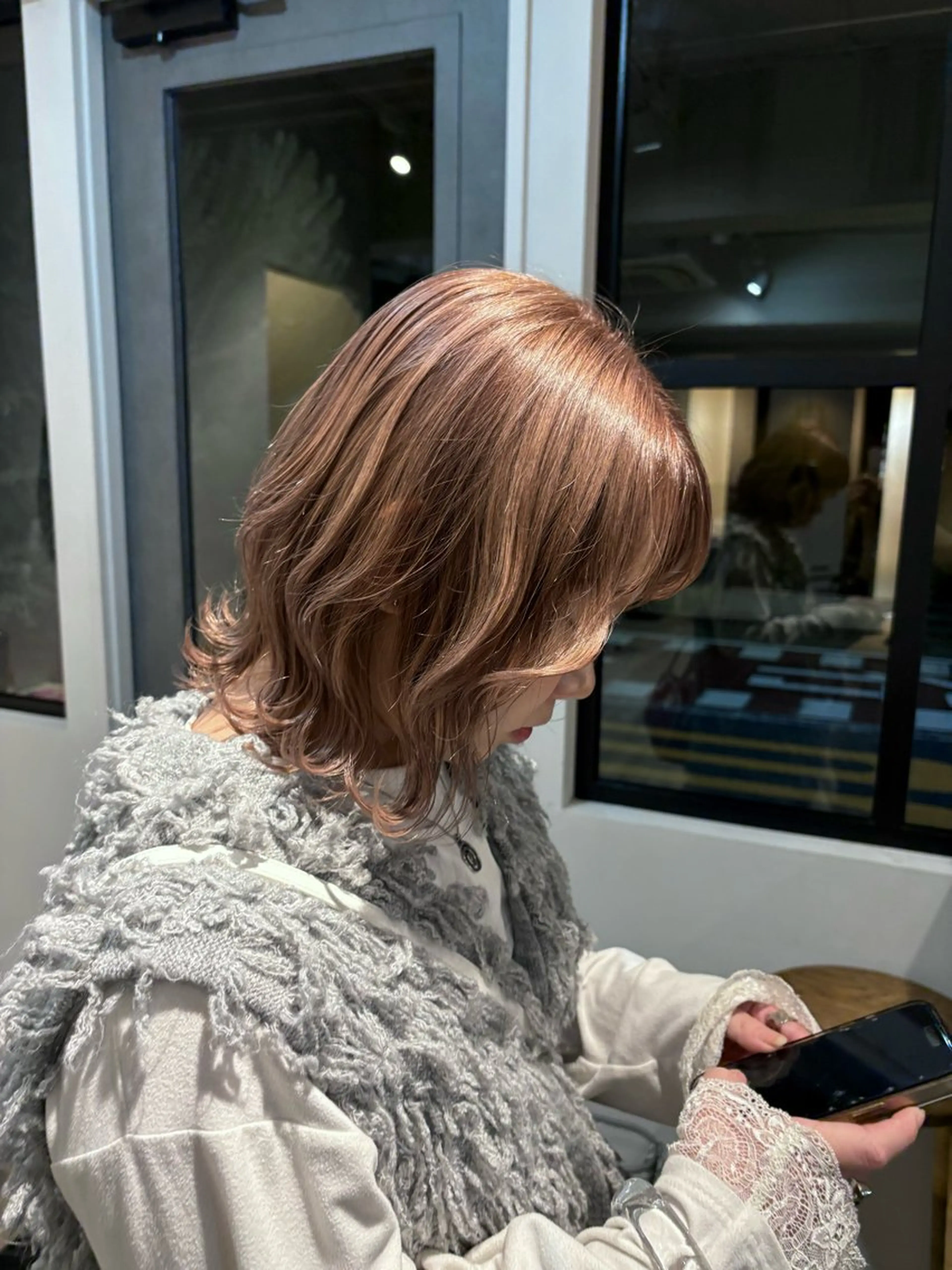 カラー ベージュカラー ブリーチ ピンクカラー THE DAY所属・高木 花のヘアスタイル