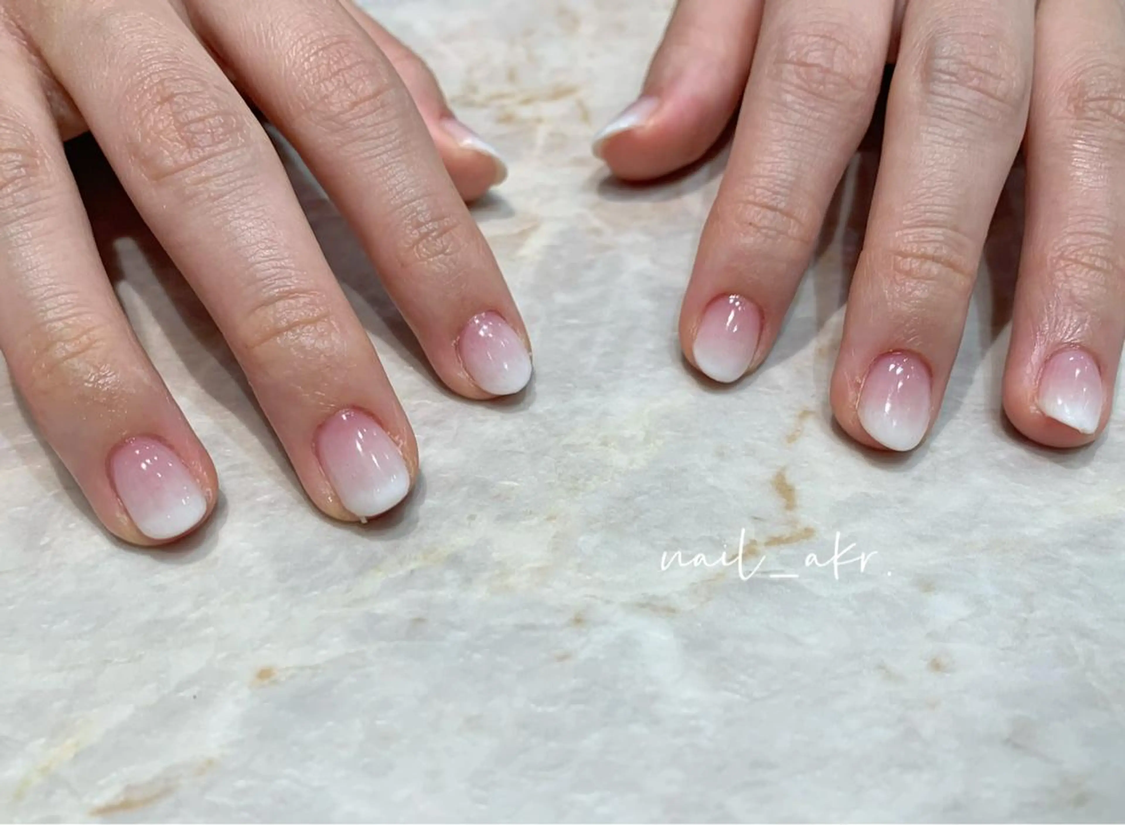 ネイル グラデーション nailAVANCE akariのネイルデザイン