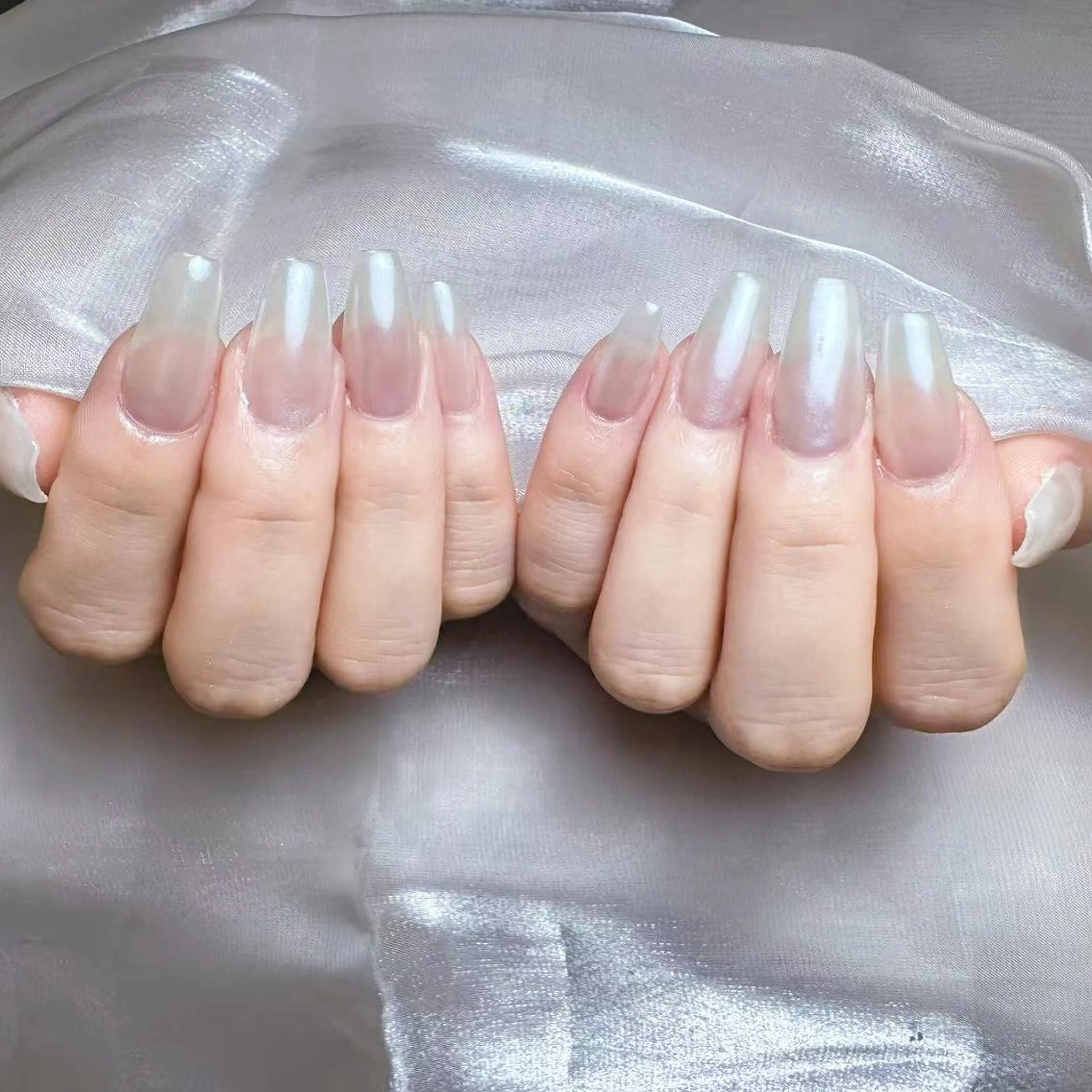 ネイル アートネイル オーロラネイル ガーリー キラキラネイル 韓国ネイル ハンドネイル nina 💅のネイルデザイン
