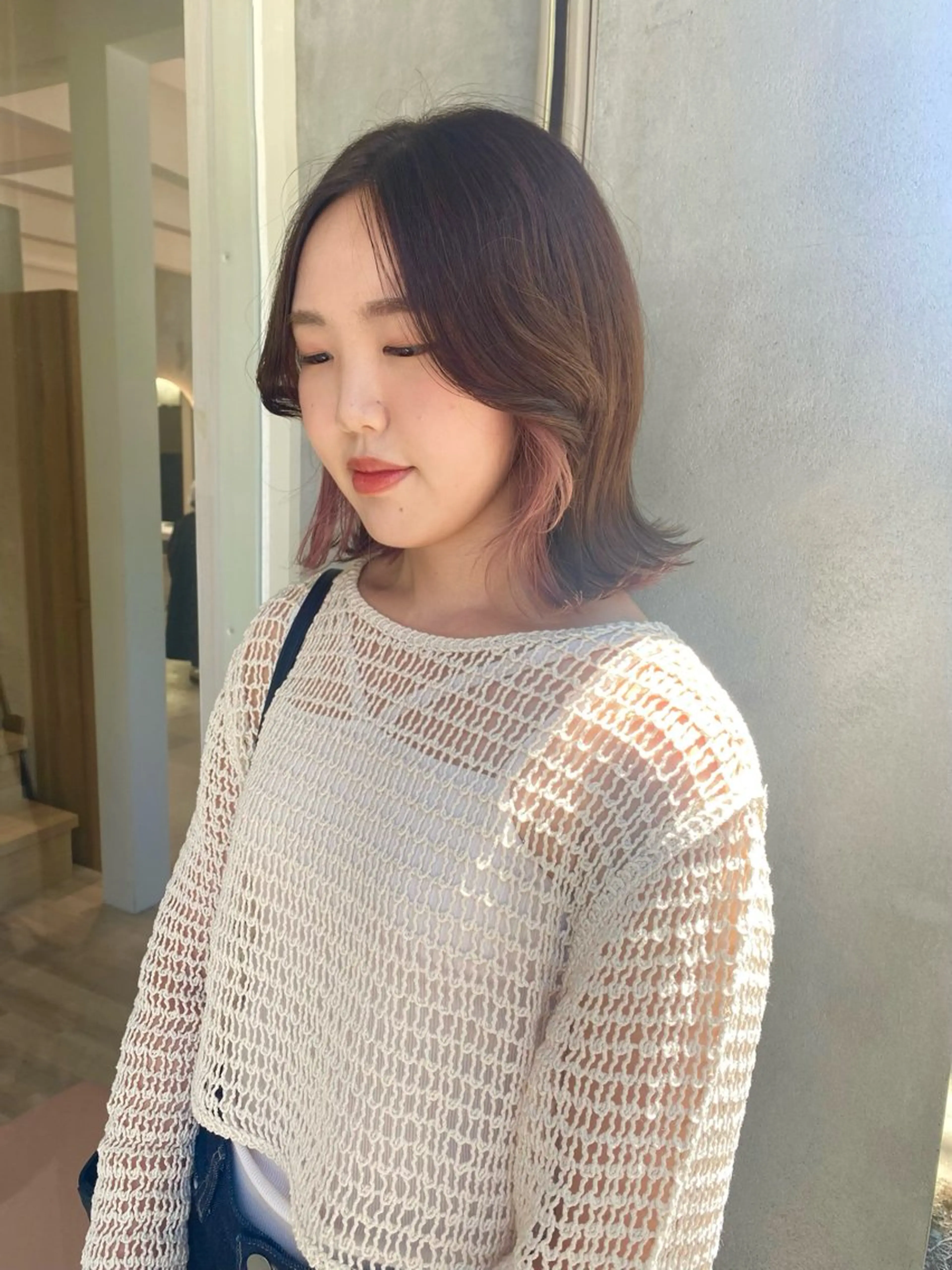 ミディアム カット ヘアカラー トリートメント SHICENEケイ レイヤーカット🦋のヘアスタイル