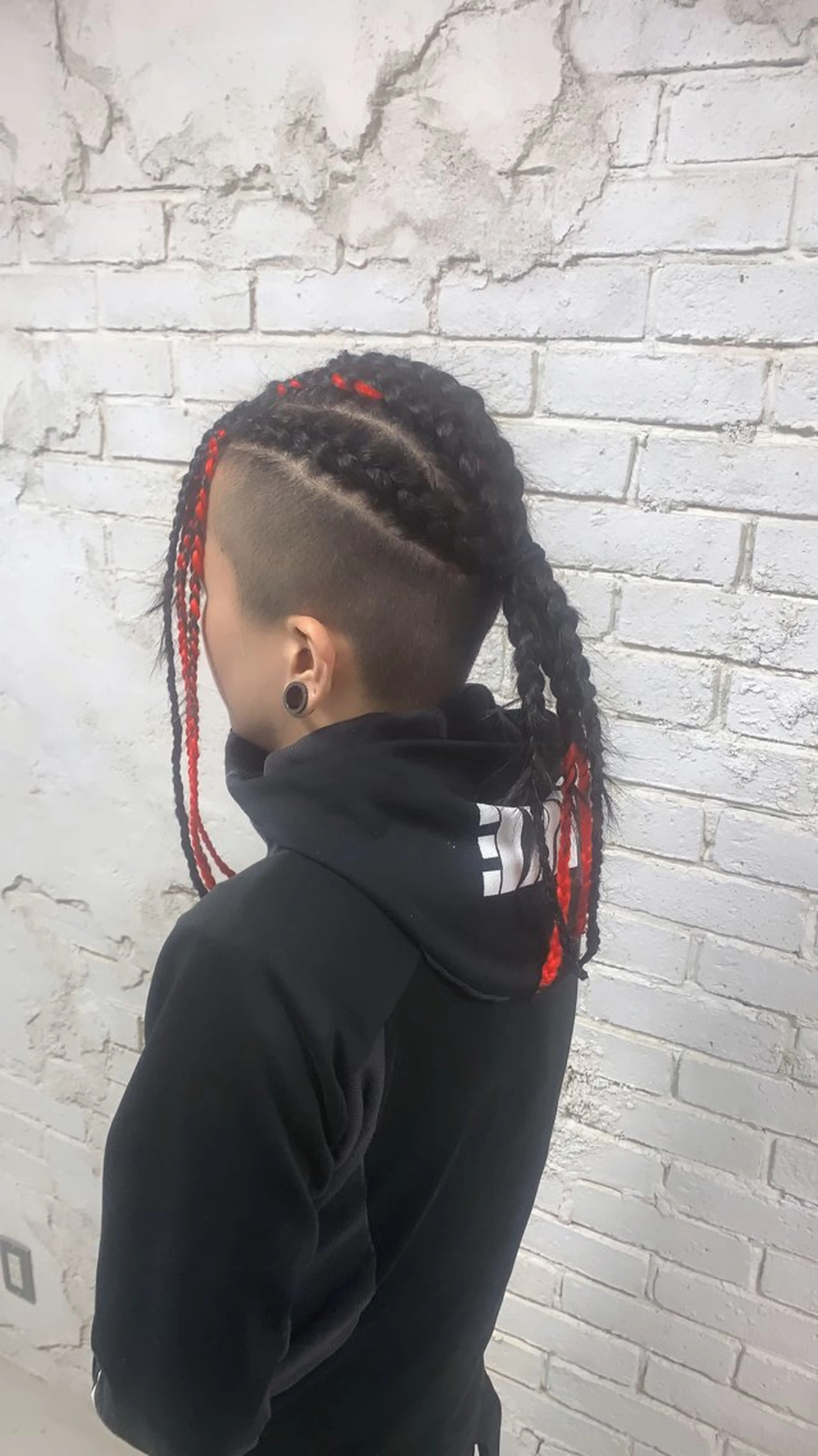 ミディアム トリートメント エクステ ヘアセット 派手髪支持率No1 Eisukeのヘアスタイル