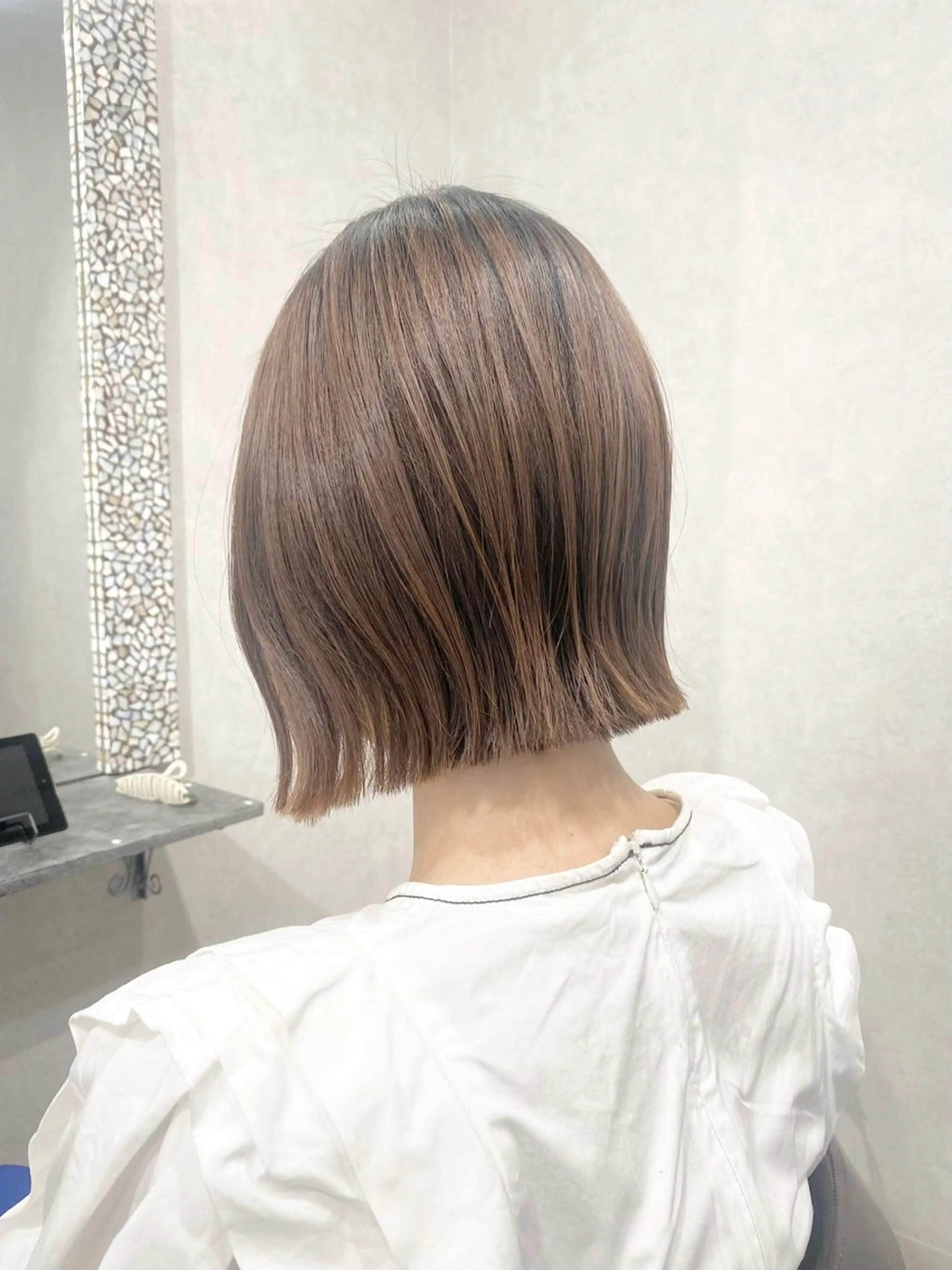 ミディアム カット トリートメント _White所属・ＳＨＩ ＺＵのヘアスタイル