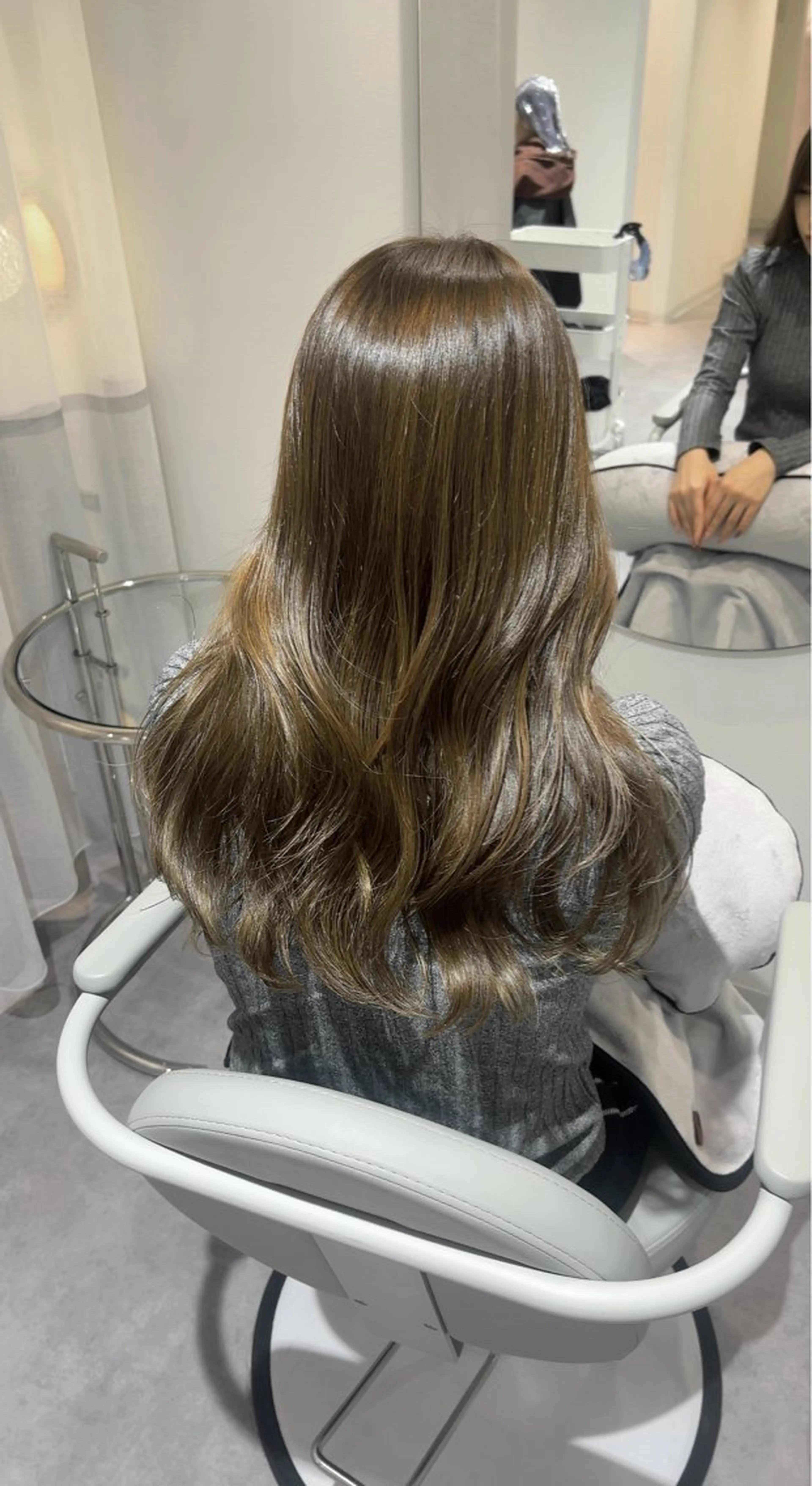 ロング カラー 近藤 若菜のヘアスタイル