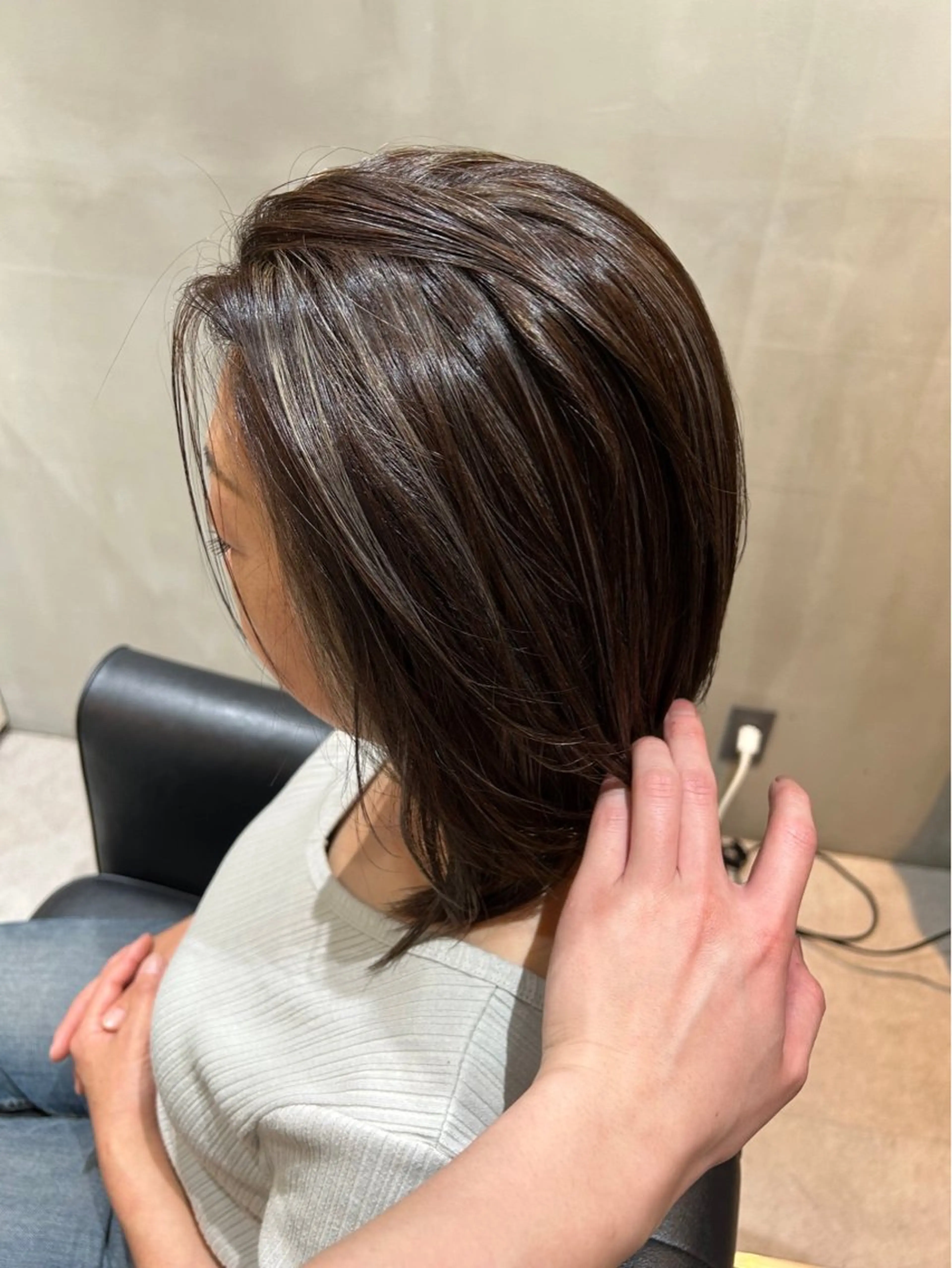 ミディアム カラー ハイライトカラー ハイライト 白髪ぼかし￤中央林間 ￤柳川拓哉のヘアスタイル