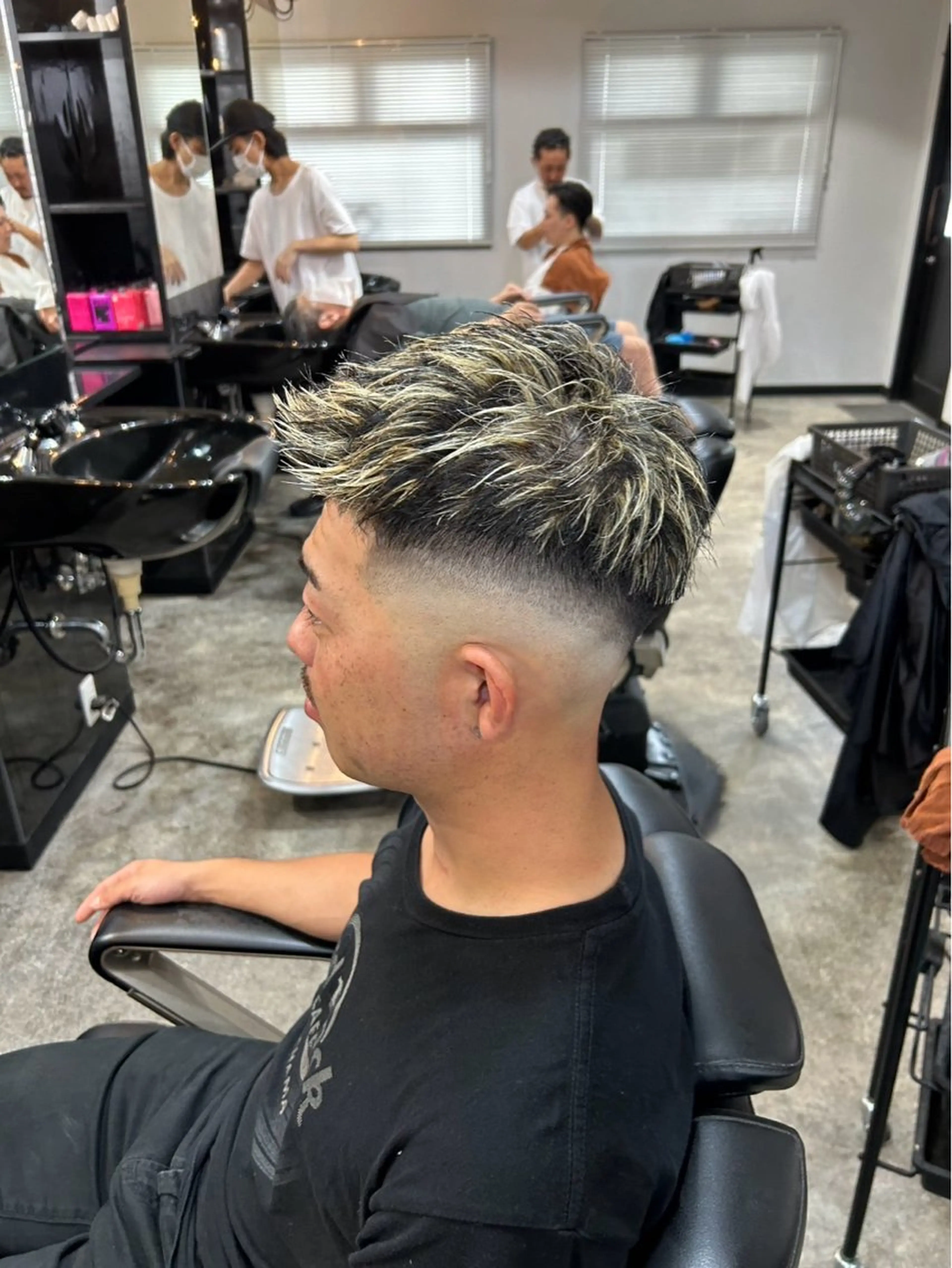 カラー メンズ ヘアカラー 神谷 倖平のヘアスタイル
