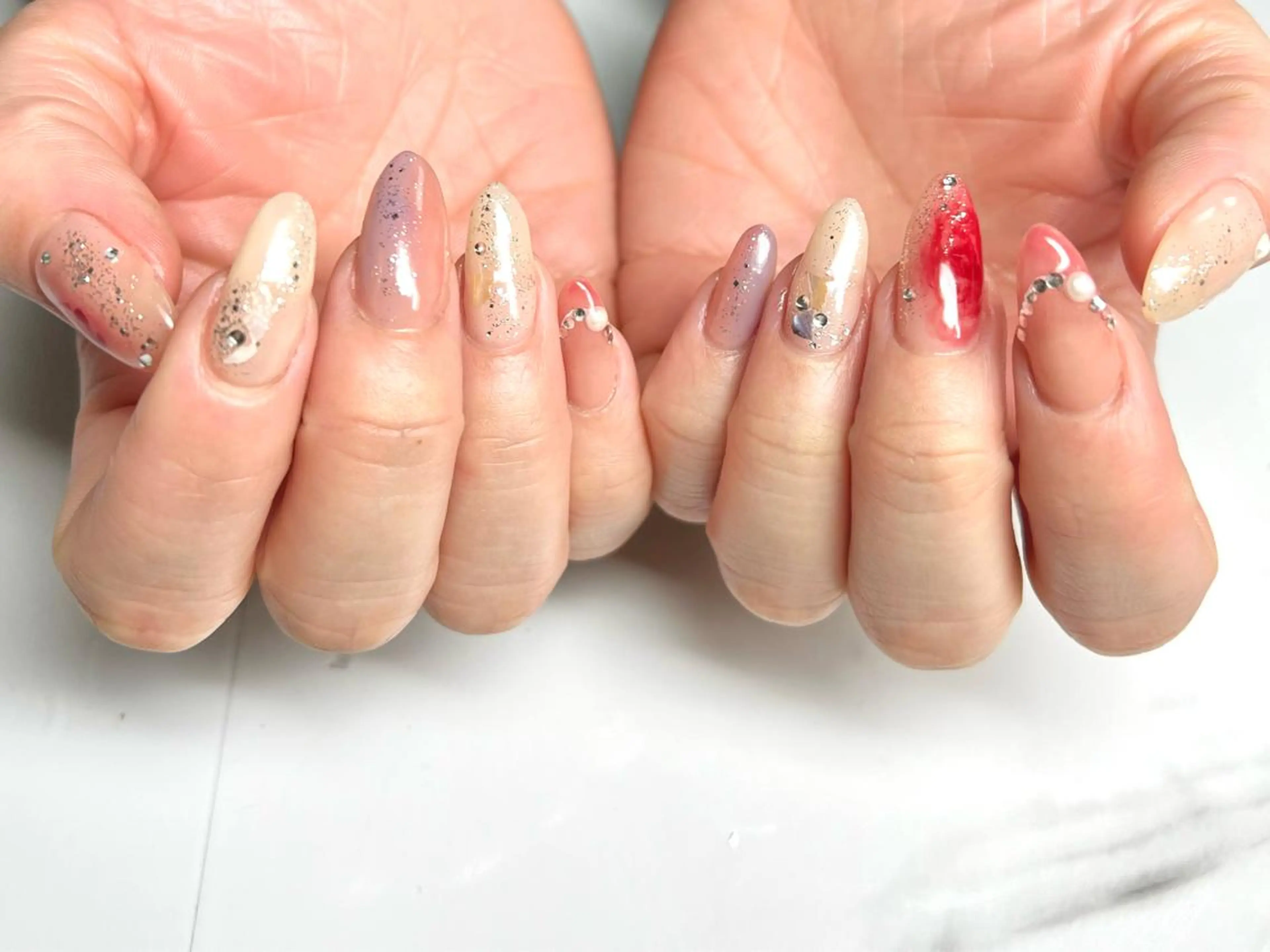 ロング ネイリスト シンのネイルデザイン