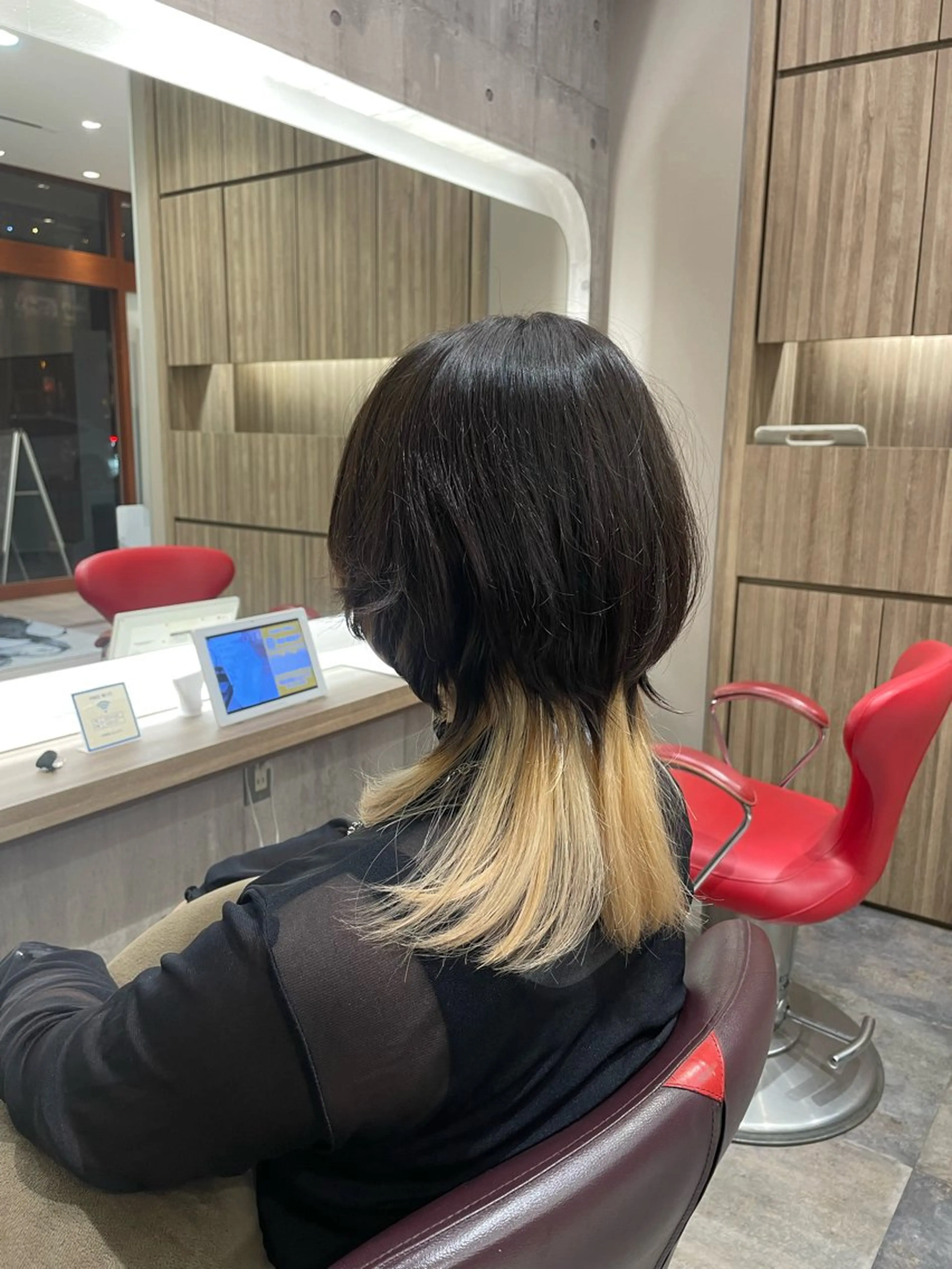 ミディアム カラー ボブ ウルフカット カット ヘアカラー 縮毛矯正 ウルフ/ブリーチ ハイトーン/福嶌和樹のヘアスタイル