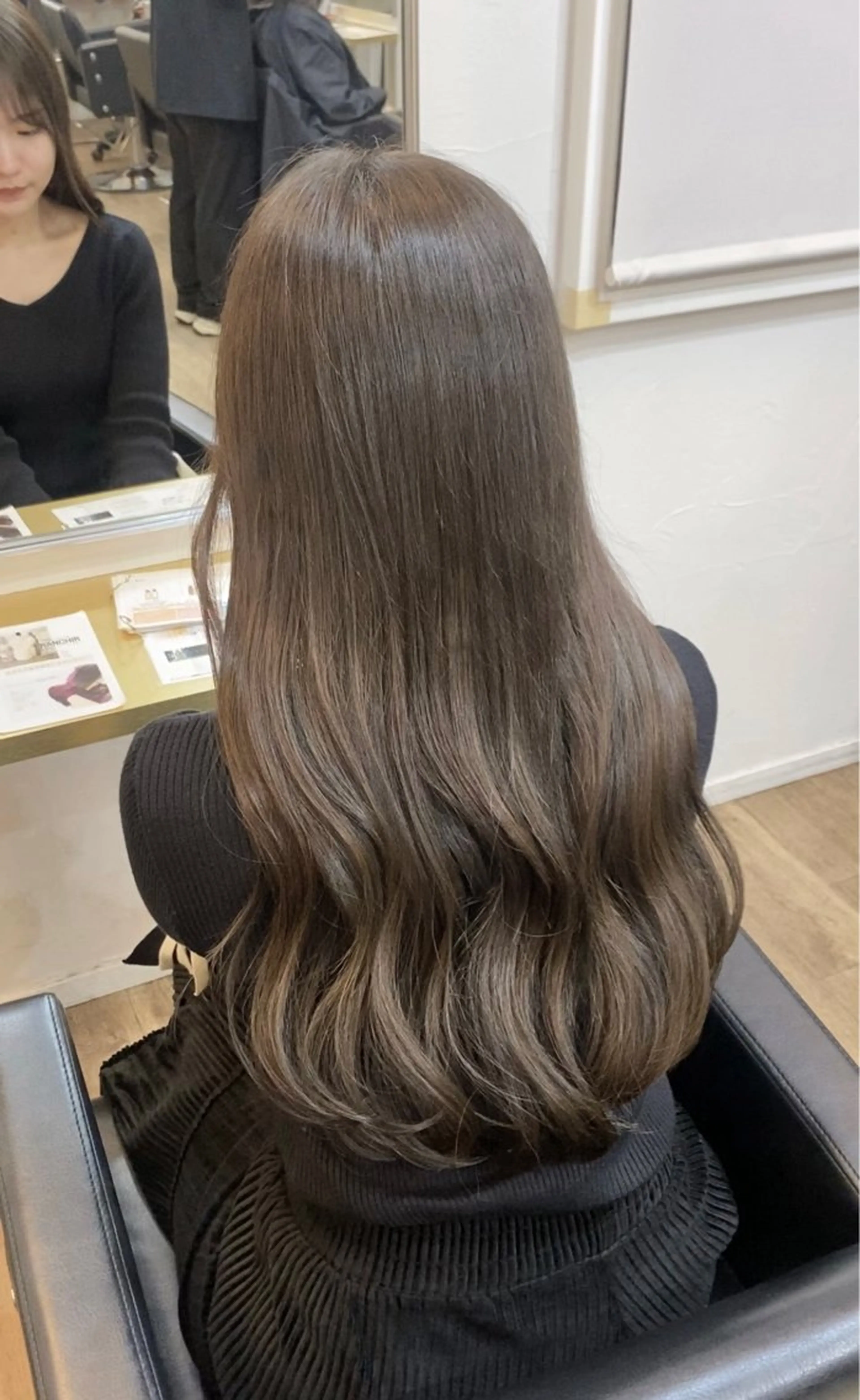 ロング カラー ベージュカラー 透明感カラー オリーブベージュ オリーブカラー カット ヘアカラー みやび🫧髪質改善 🫧透明感カラー🫧のヘアスタイル