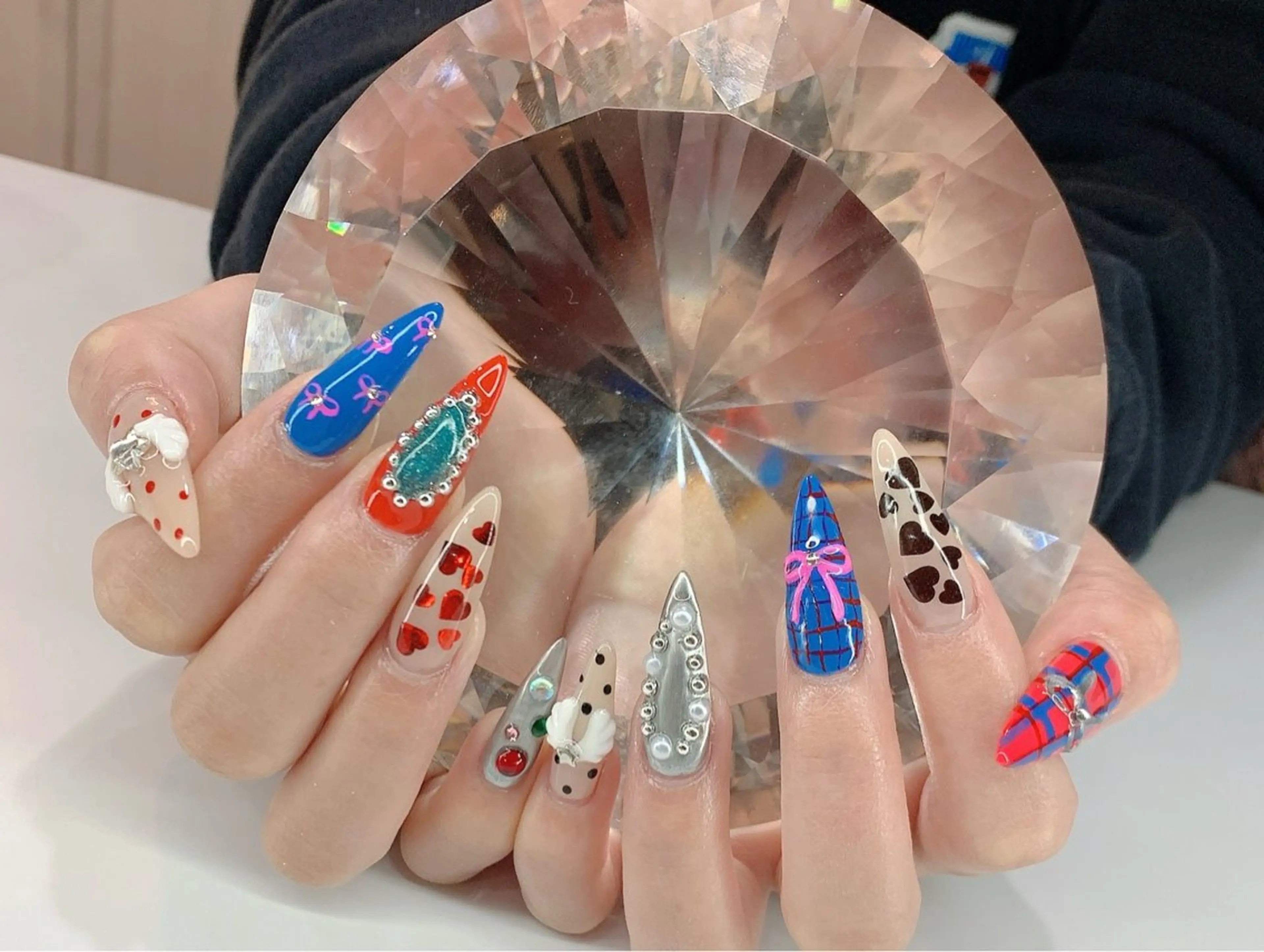 ネイル ハンドネイル LoaChaton kaeのネイルデザイン