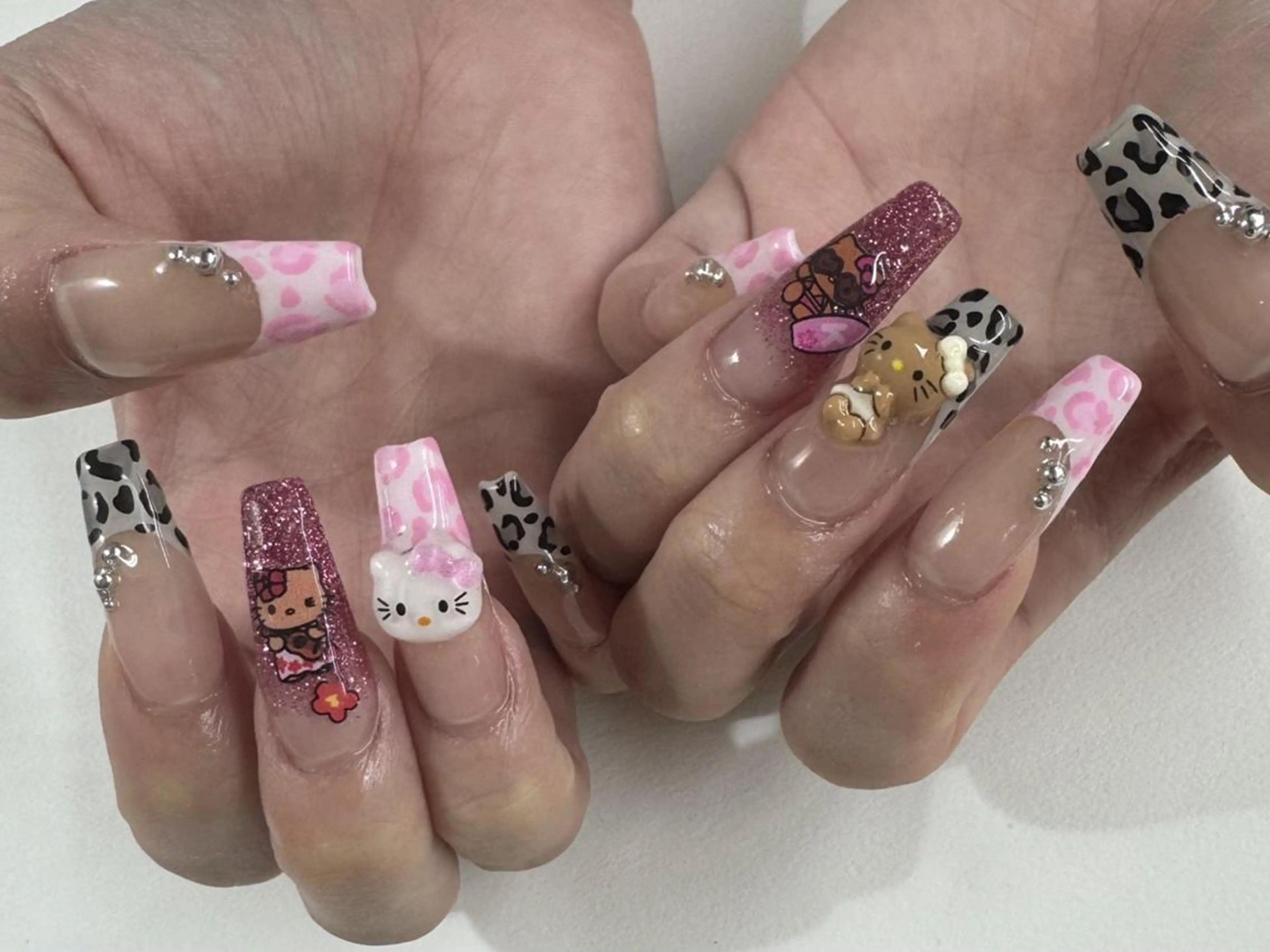 ネイル 長さ出し 韓国ネイル ニュアンスネイル スカルプネイル ワンホンネイル nailstudio eviz新宿店のネイルデザイン