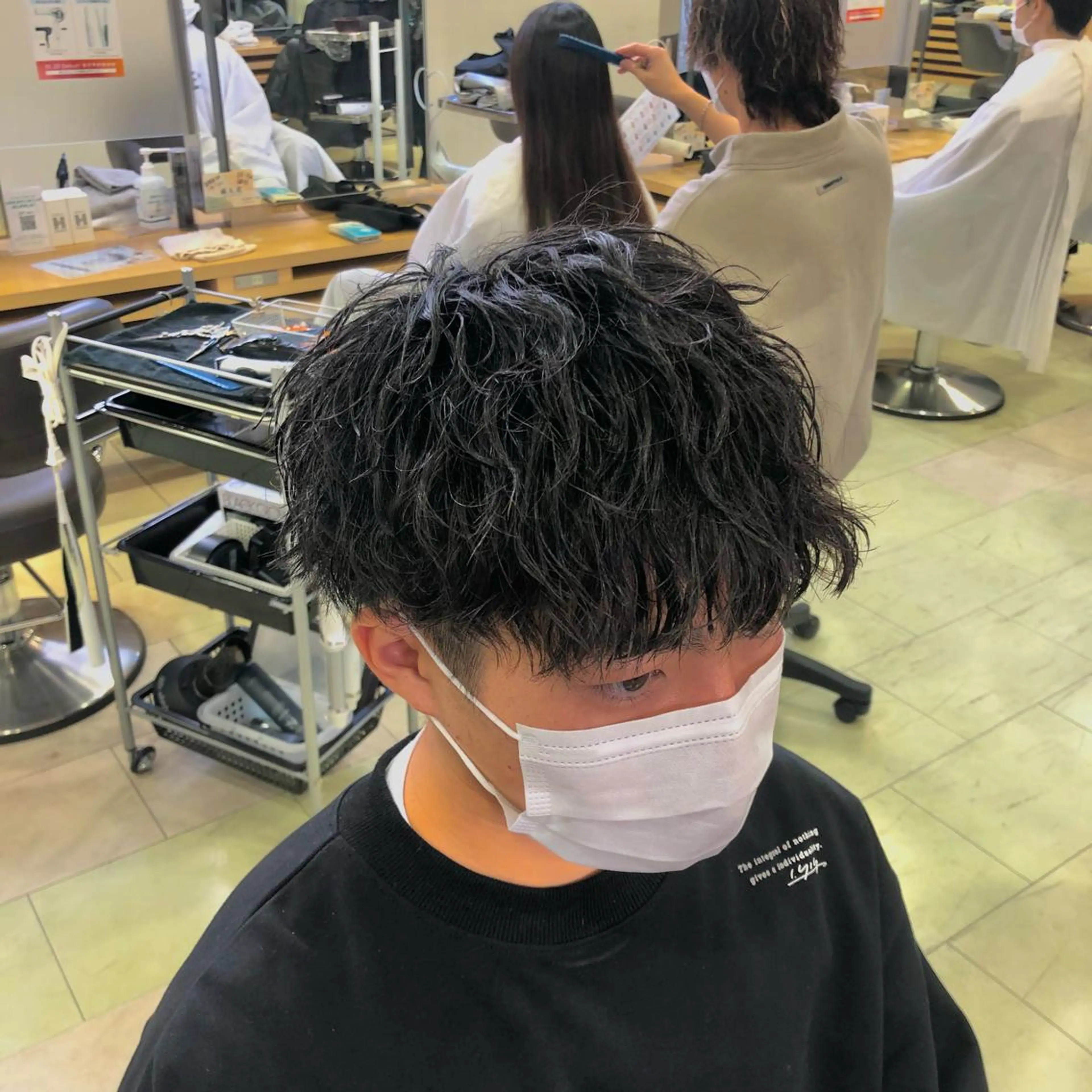 パーマ メンズ マッシュ メンズパーマ ツイストスパイラルパーマ スパイラルパーマ カット パーマ ヘアセット シェアサロンJAM吉祥寺所属・メンズ特化 古賀陸斗のヘアスタイル