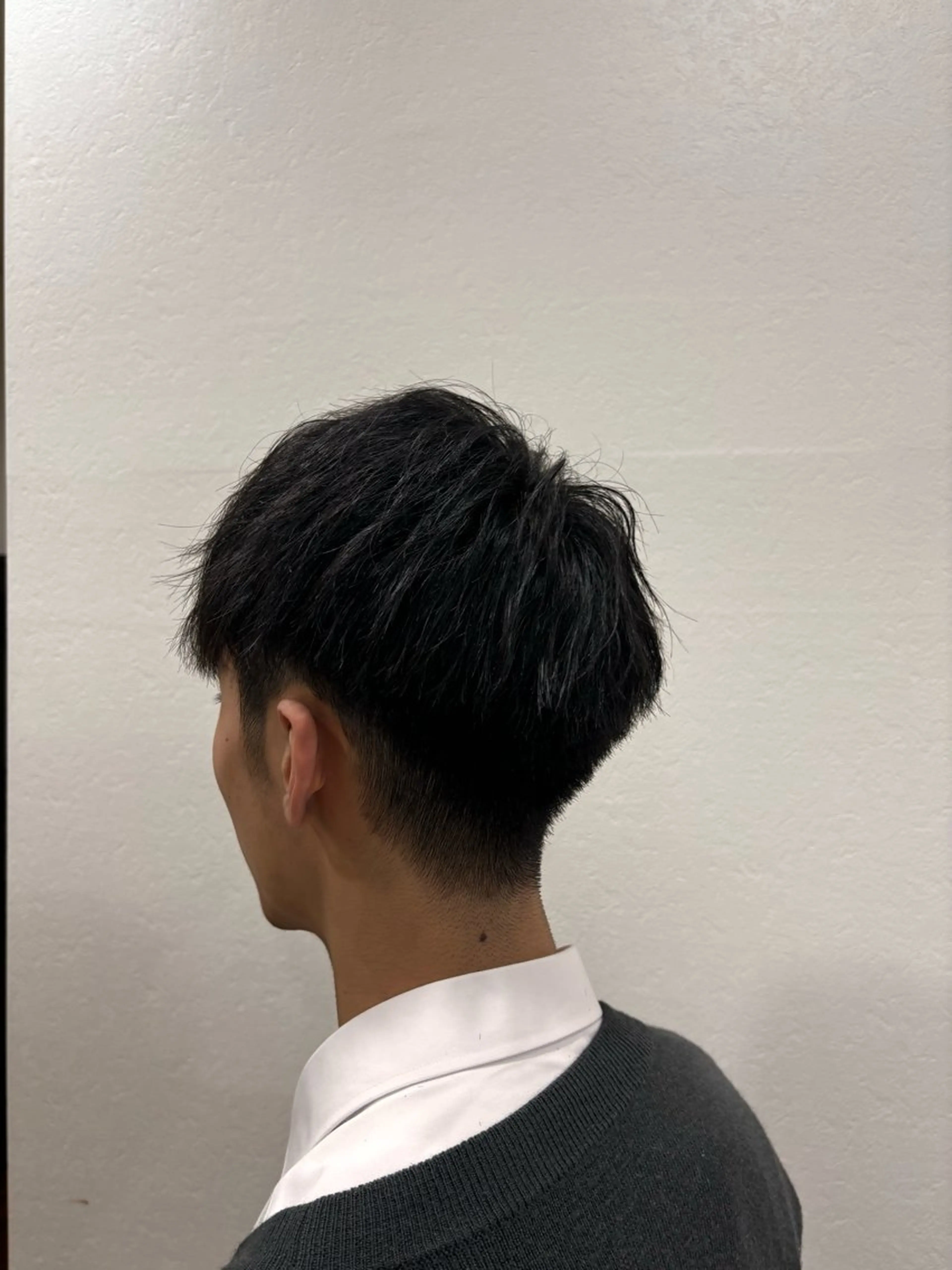 メンズ マッシュ カット 白神 珠梨のヘアスタイル