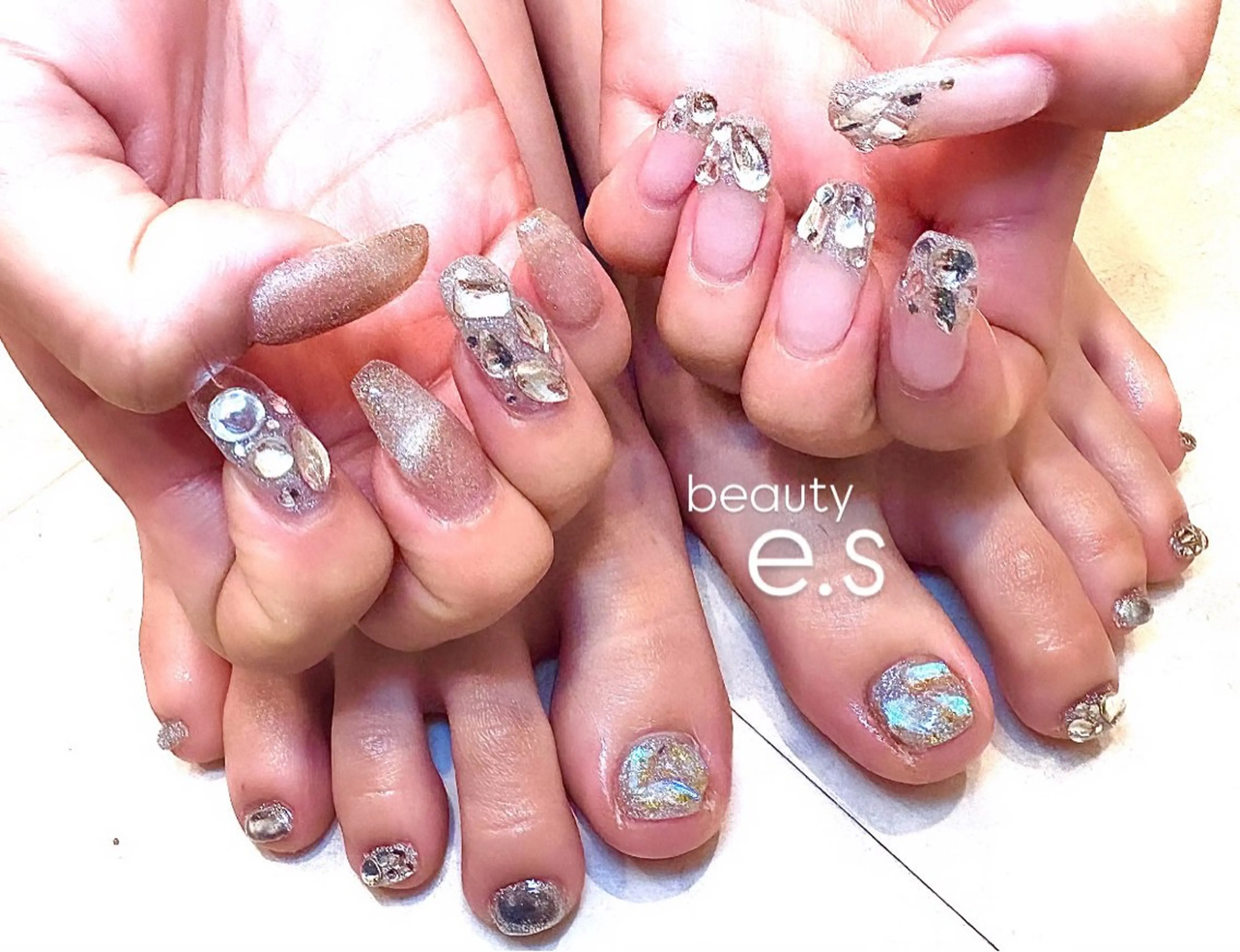 ネイル フットネイル ハンドネイル nail e.sのネイルデザイン
