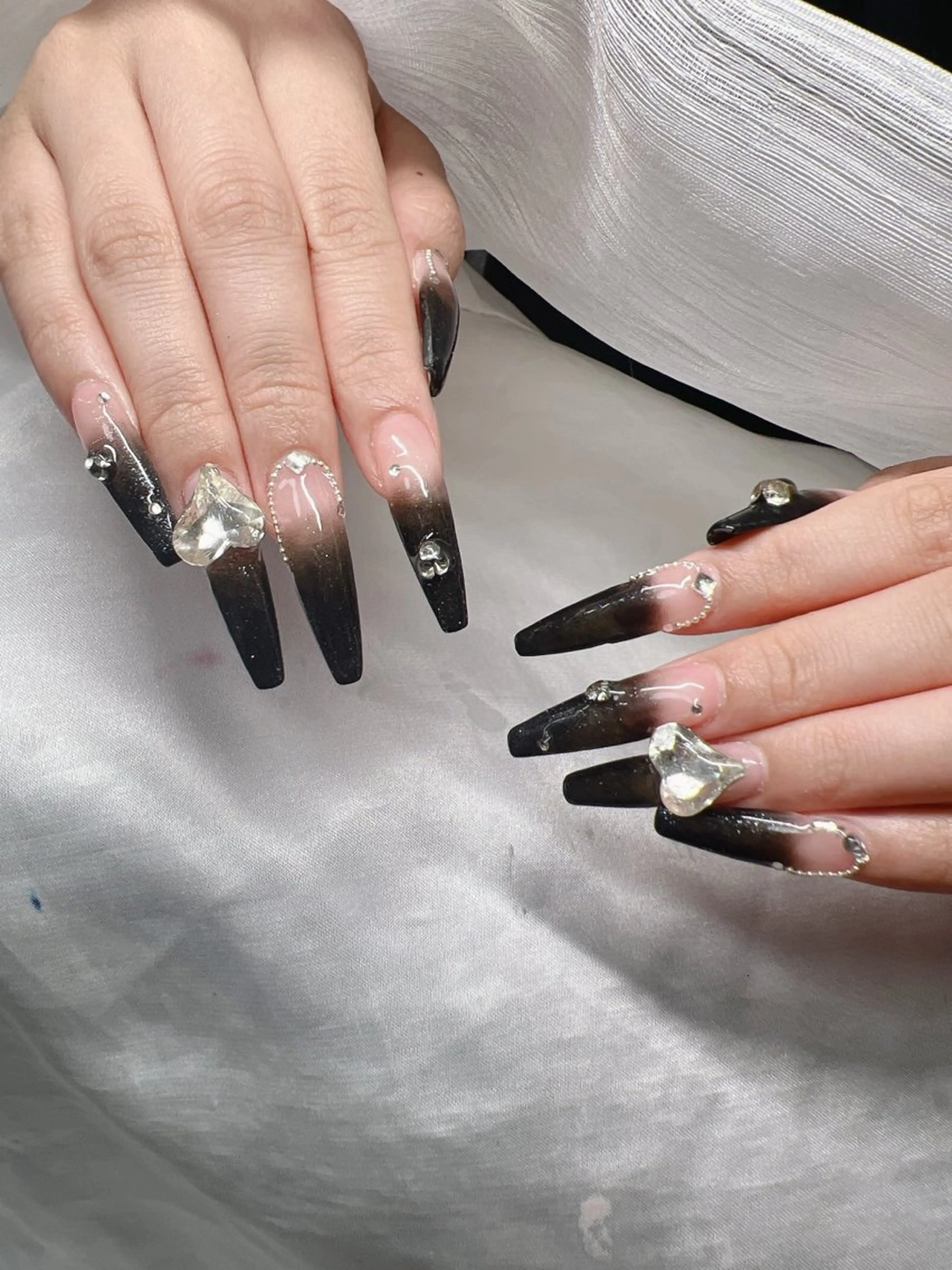 ネイル ハンドネイル Lee Nailsのネイルデザイン
