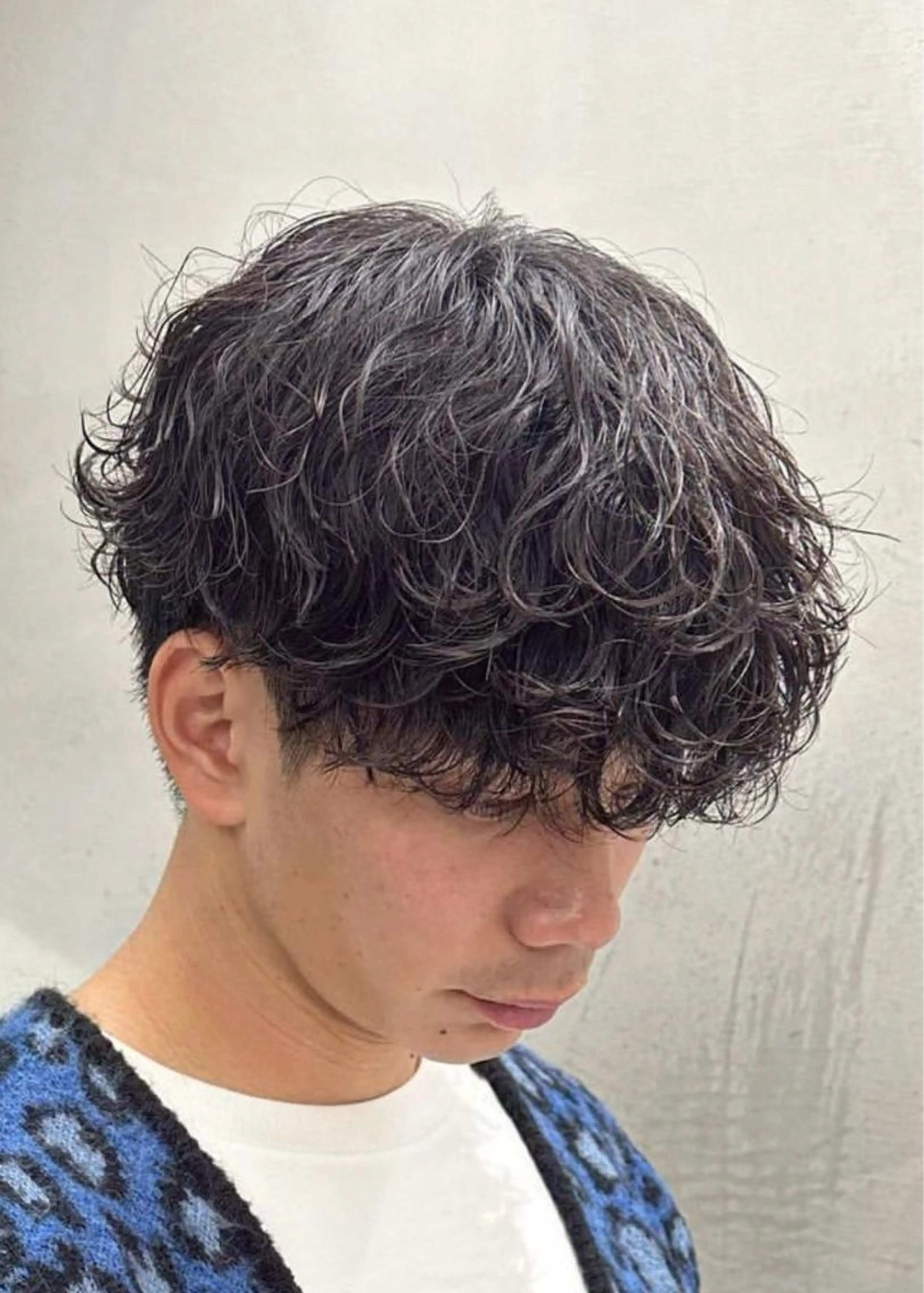 ショート カラー パーマ メンズ キッズ メンズパーマ 波巻きパーマ 栄💗メンズパーマ| ハイトーン|haruのヘアスタイル