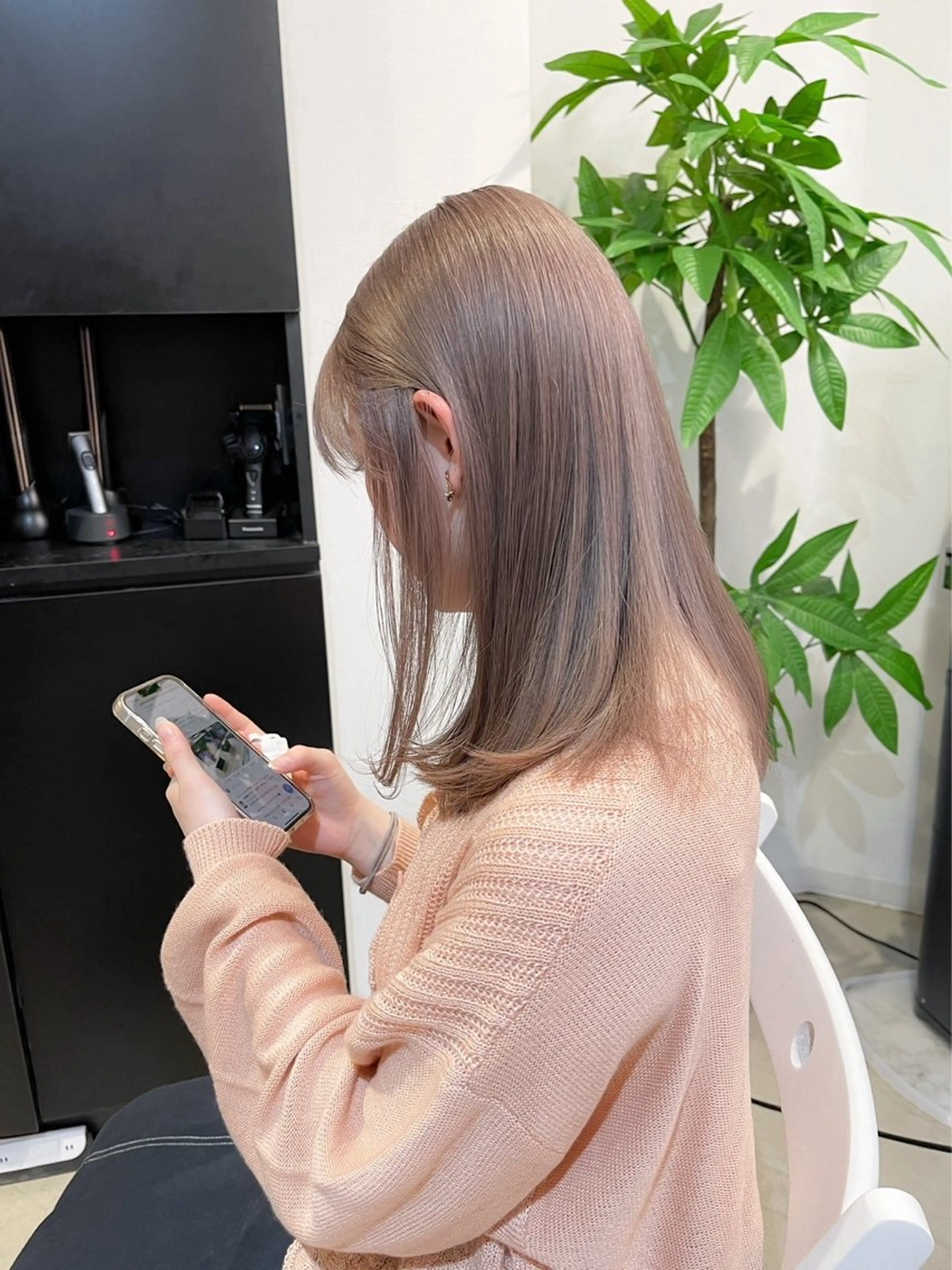 ロング カラー 透明感カラー ピンクカラー RIN 中明度韓国ヘアのヘアスタイル