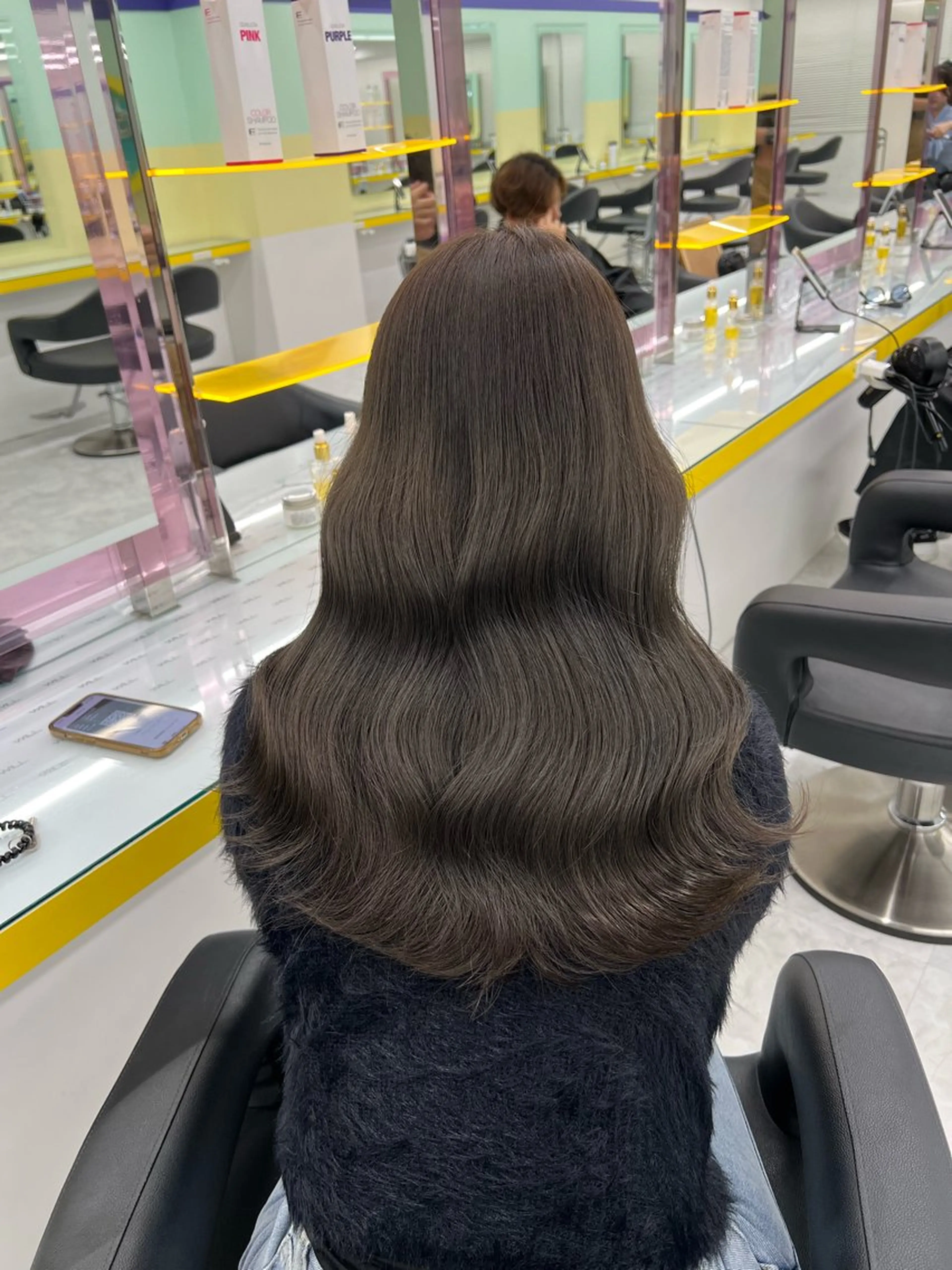 セミロング ヘアカラー トリートメント ヘッドスパ ヘアセット 💍レイヤーカット 艶髪💍亘紘輝のヘアスタイル