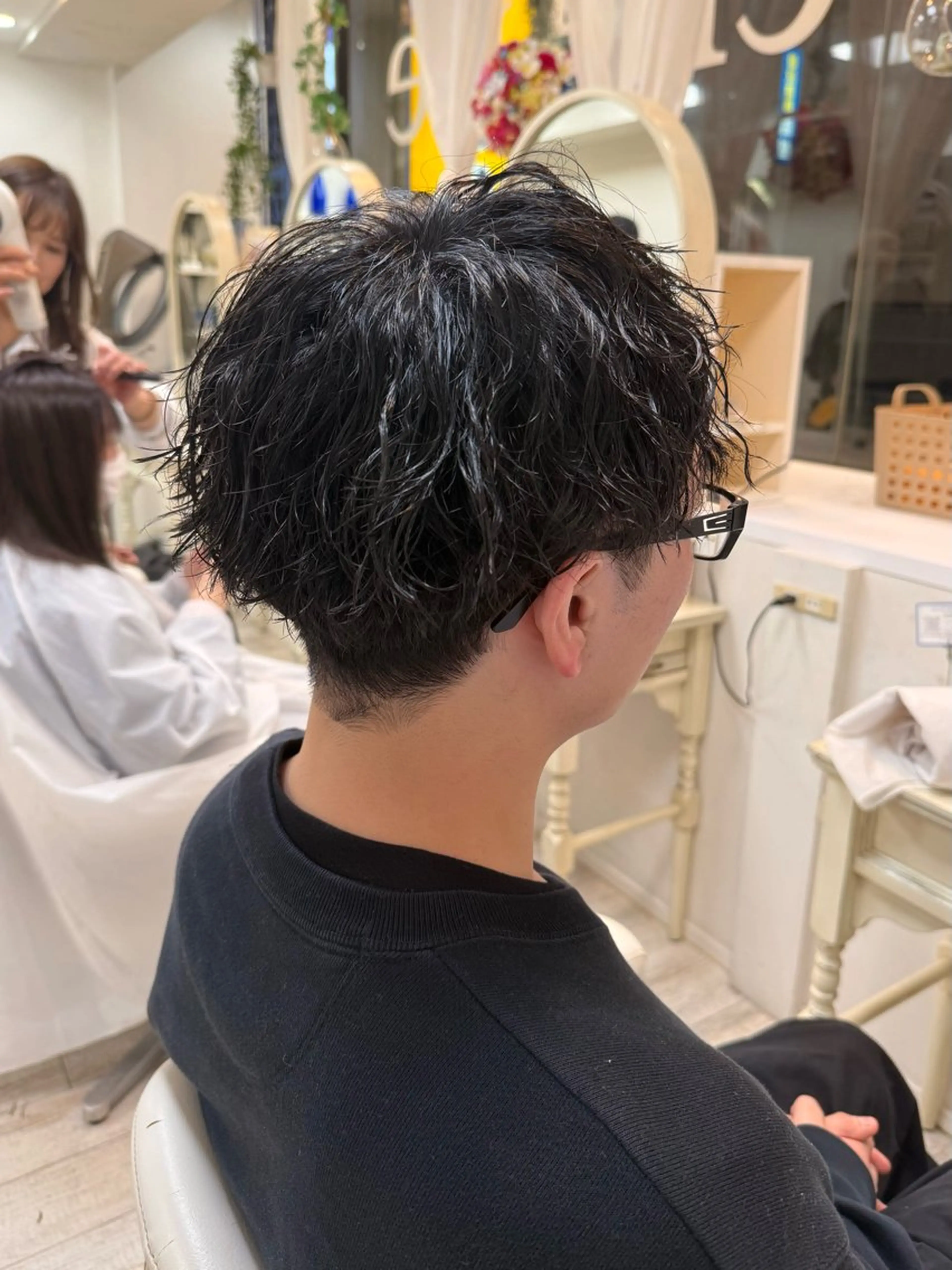 ショート カット パーマ 新籾 尚哉のヘアスタイル