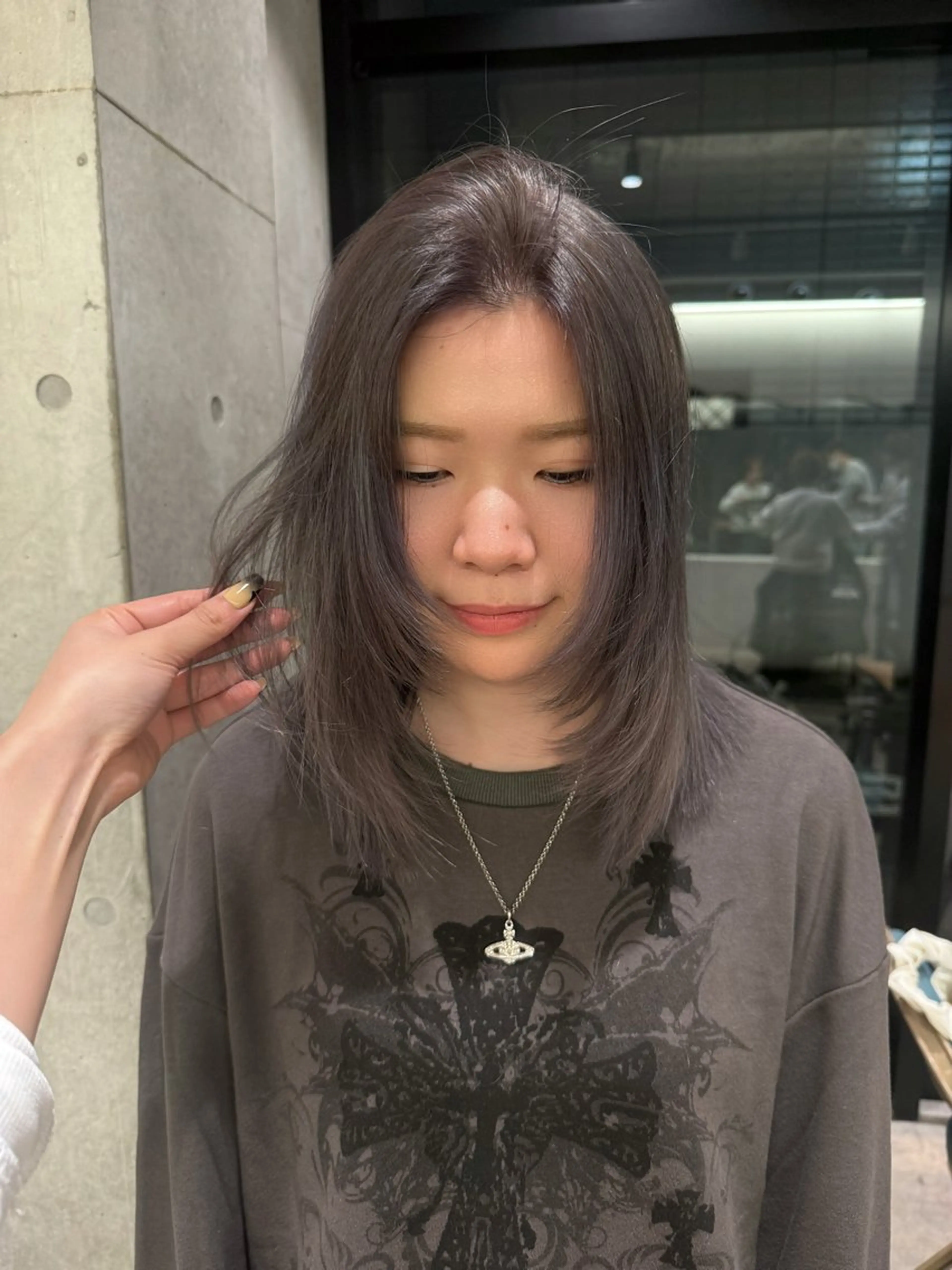 ミディアム カラー ブリーチ ダブルカラー シルバー カット ヘアカラー トリートメント Mizobe misakiのヘアスタイル