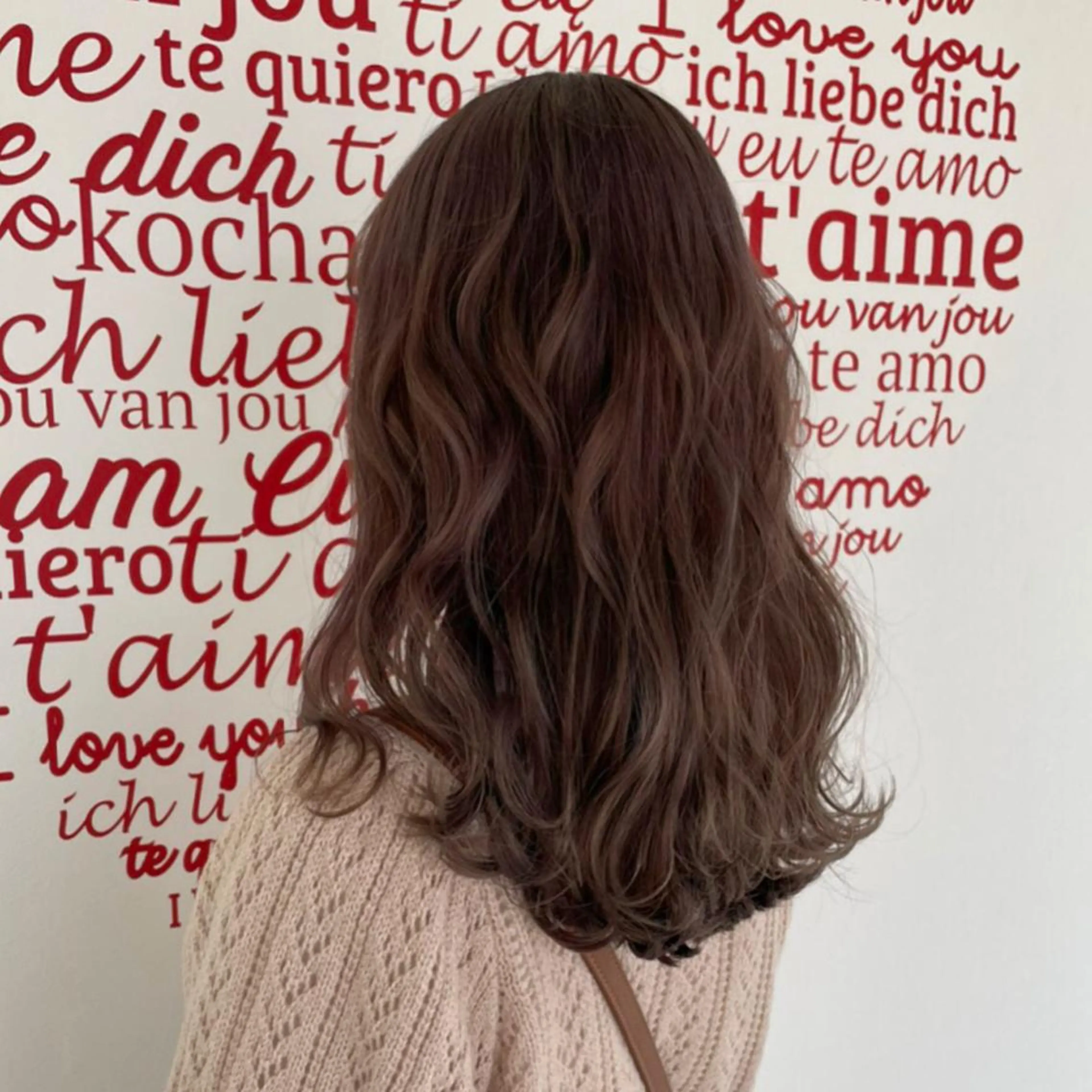 ミディアム カラー CREAPY　日向野 利菜のヘアスタイル