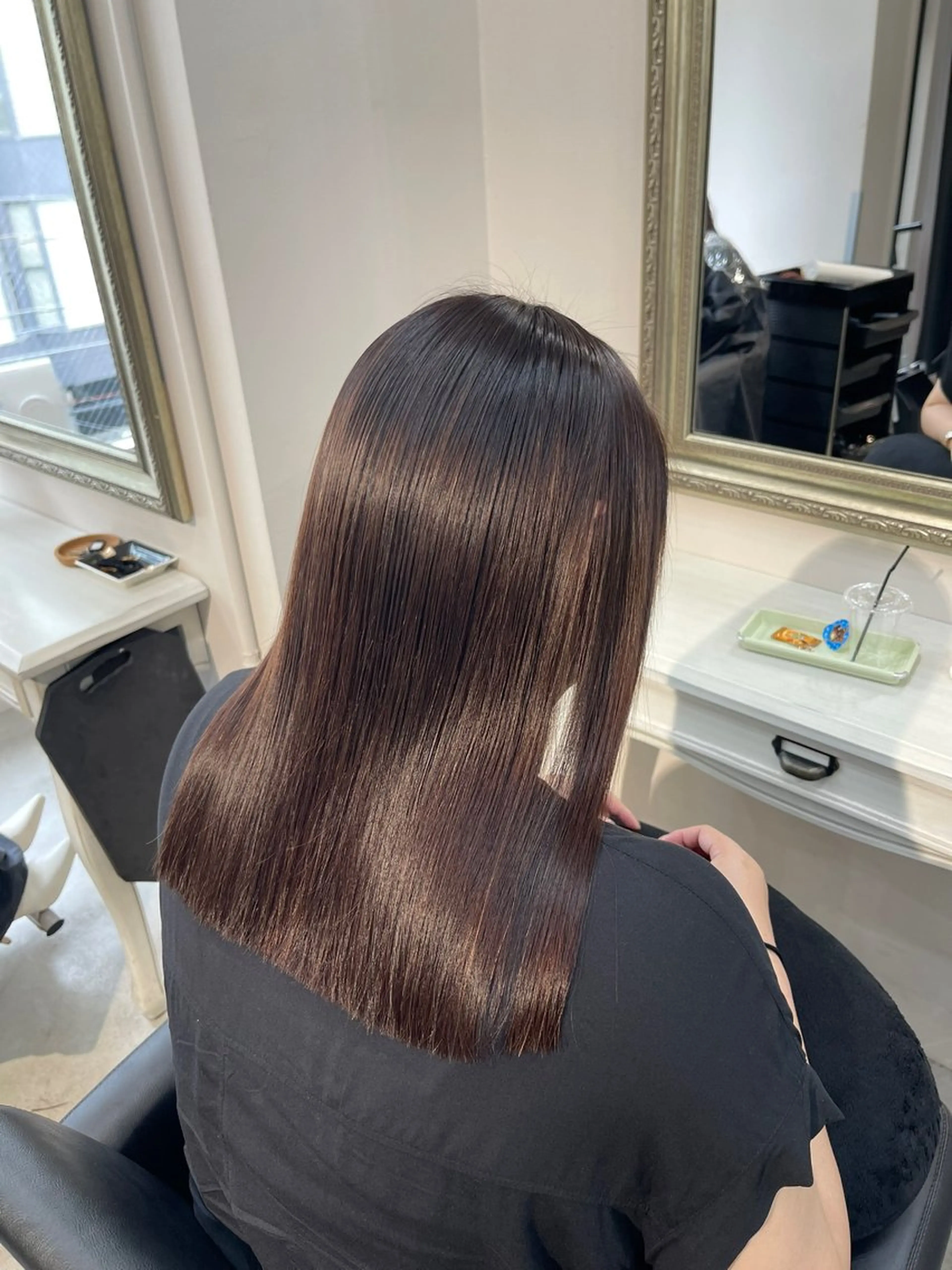 ミディアム 髪質改善 カット 縮毛矯正 堀江/透明感カラー /艶髪/NENE🫧のヘアスタイル