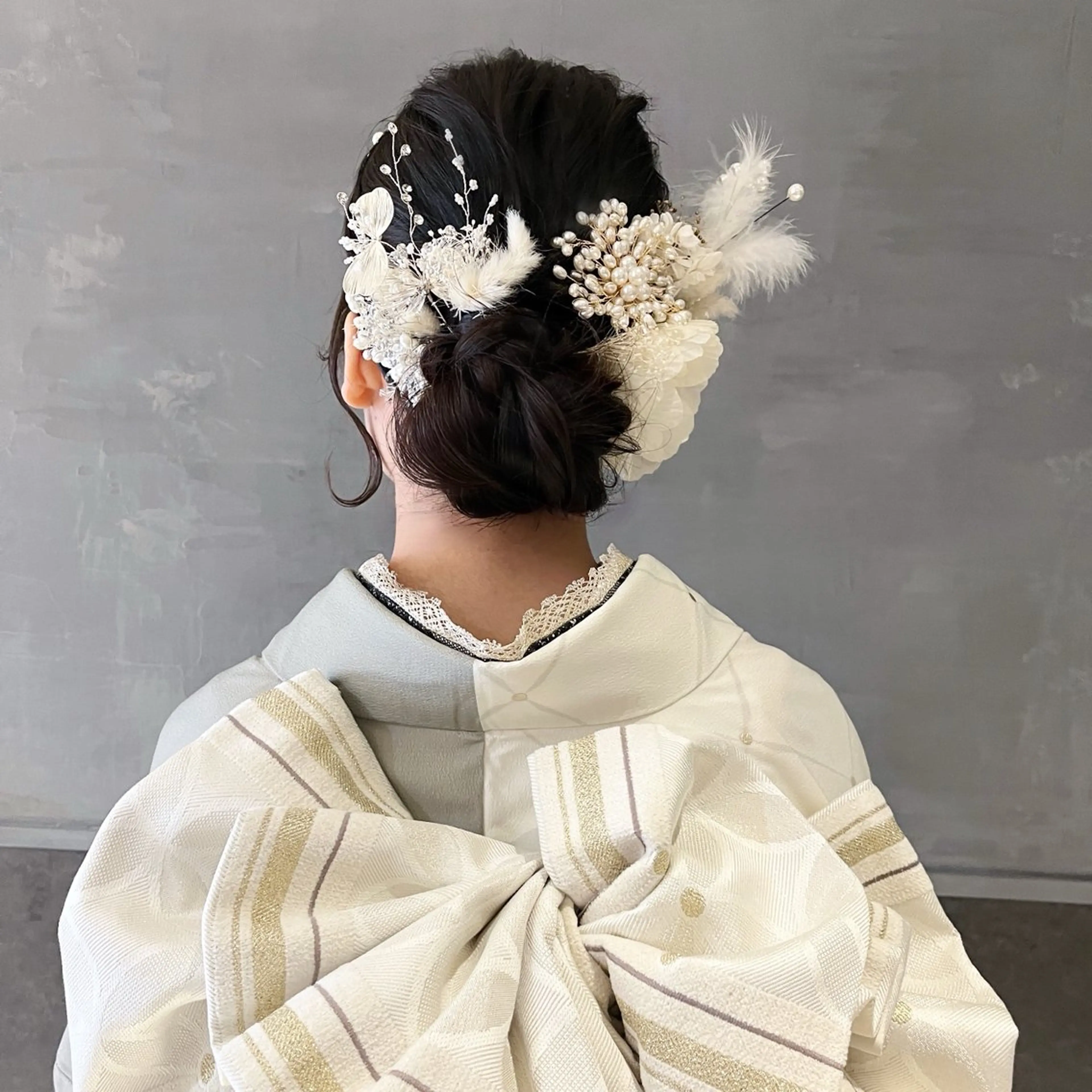 ロング ヘアアレンジ 成人式 卒業式のヘアスタイル irwi/イルウィ所属・miku🎀門前仲町 ブリーチ・レイヤーのヘアスタイル