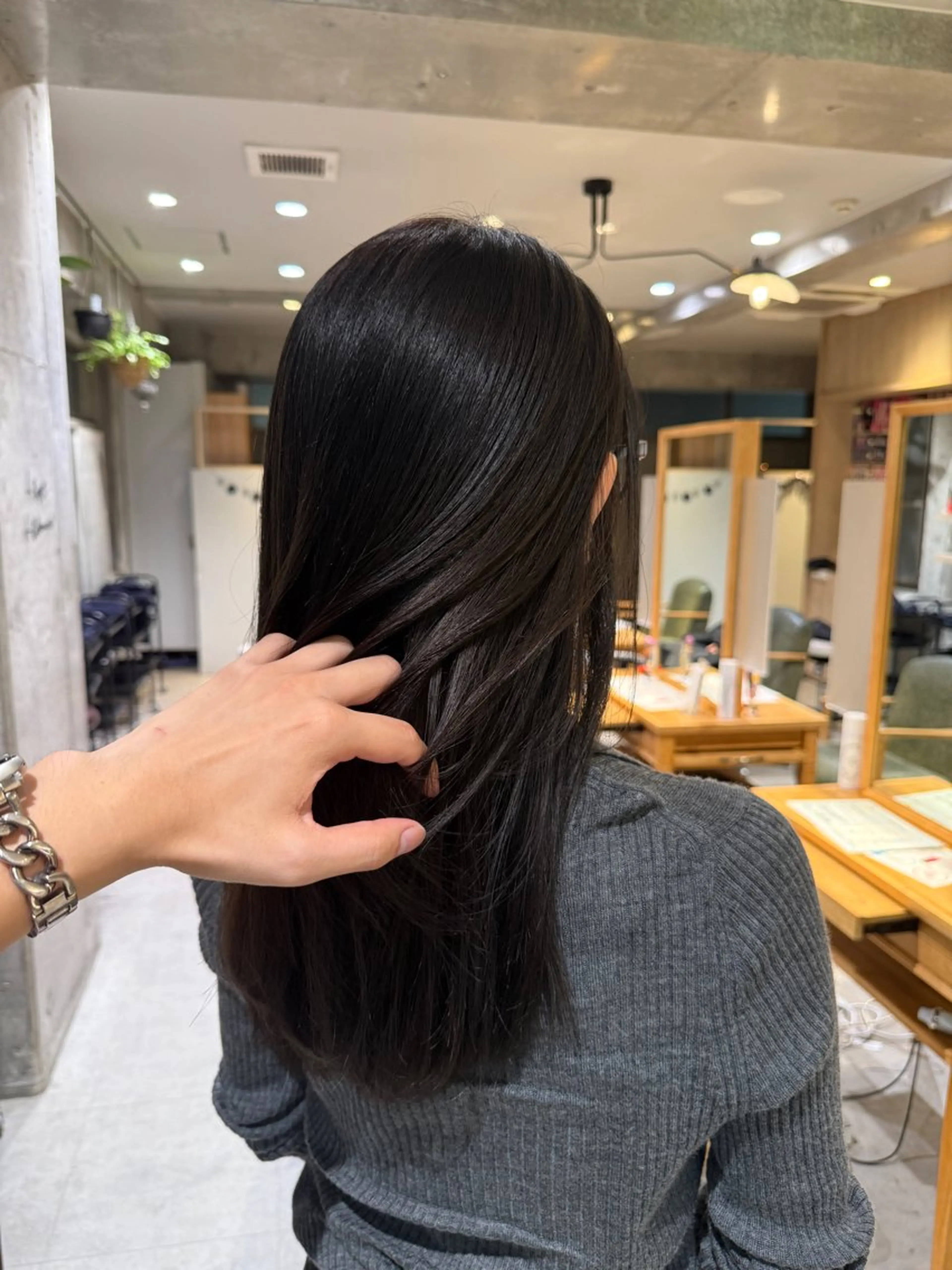 ロング ダン/メンズ/ 顔周り×透明感カラーのヘアスタイル