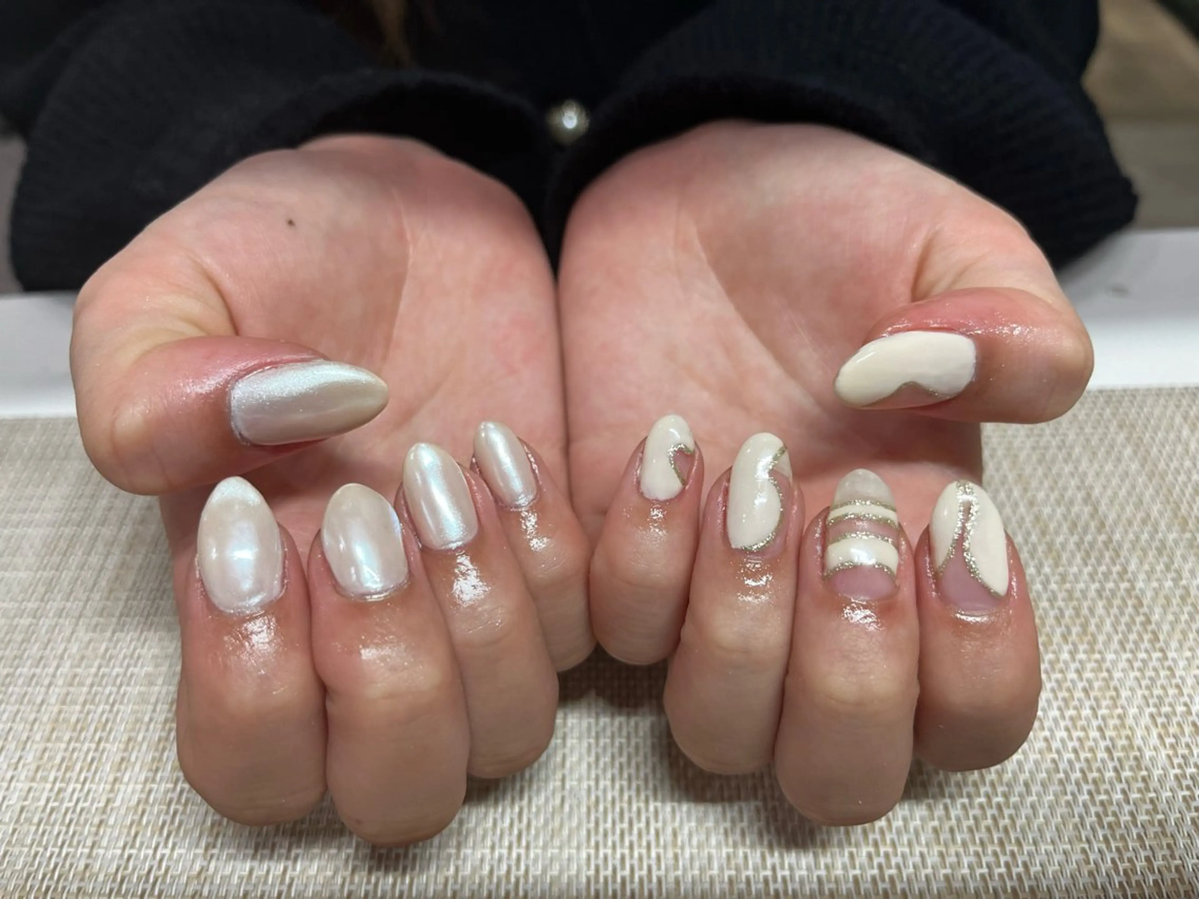 ネイル ニュアンスネイル ホワイト ハンドネイル N's Nailのネイルデザイン