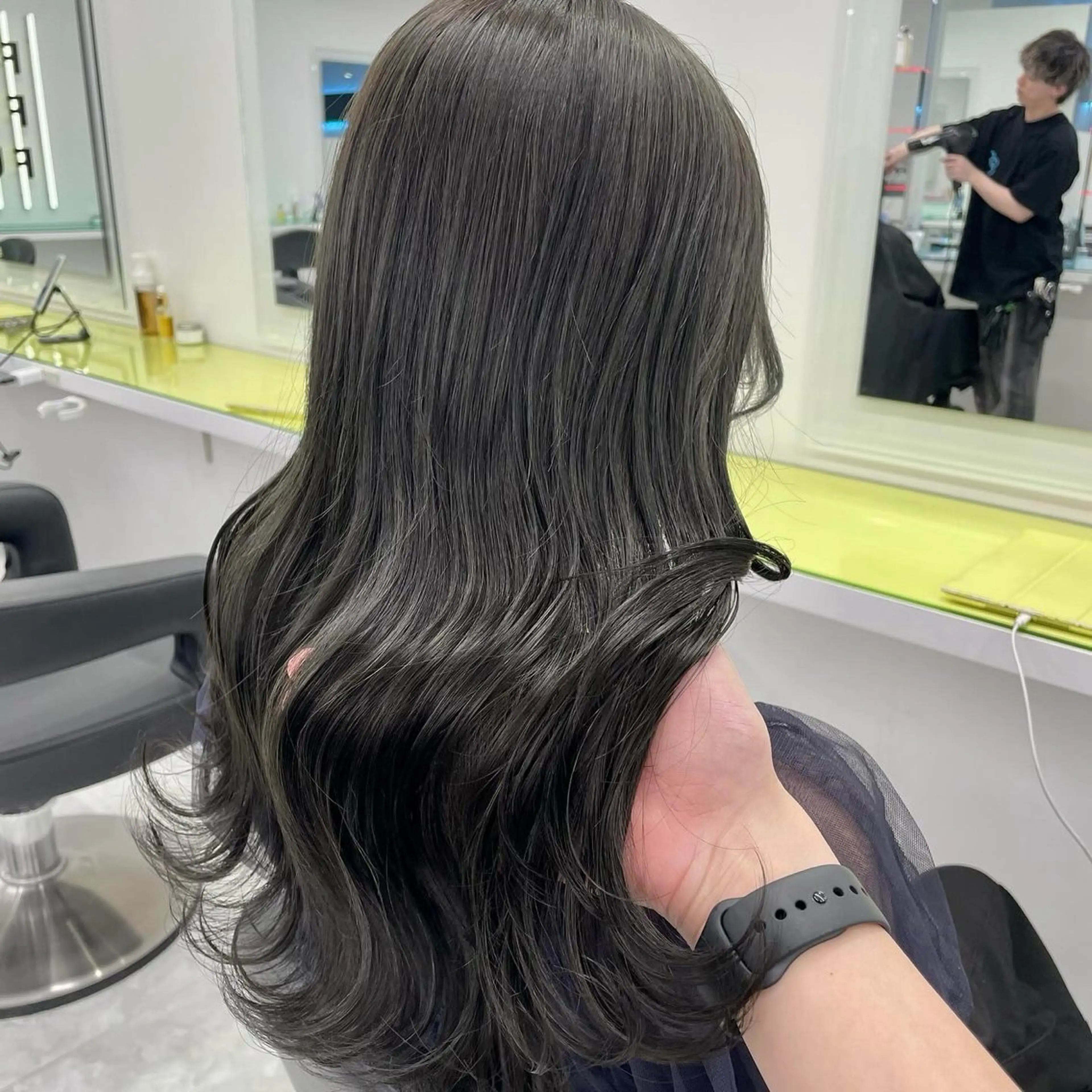 セミロング カラー グレージュ オリーブグレージュ オリーブグレー カット ヘアカラー 🧸韓国風艶髪/ 透明感抜群カラー🧸のヘアスタイル