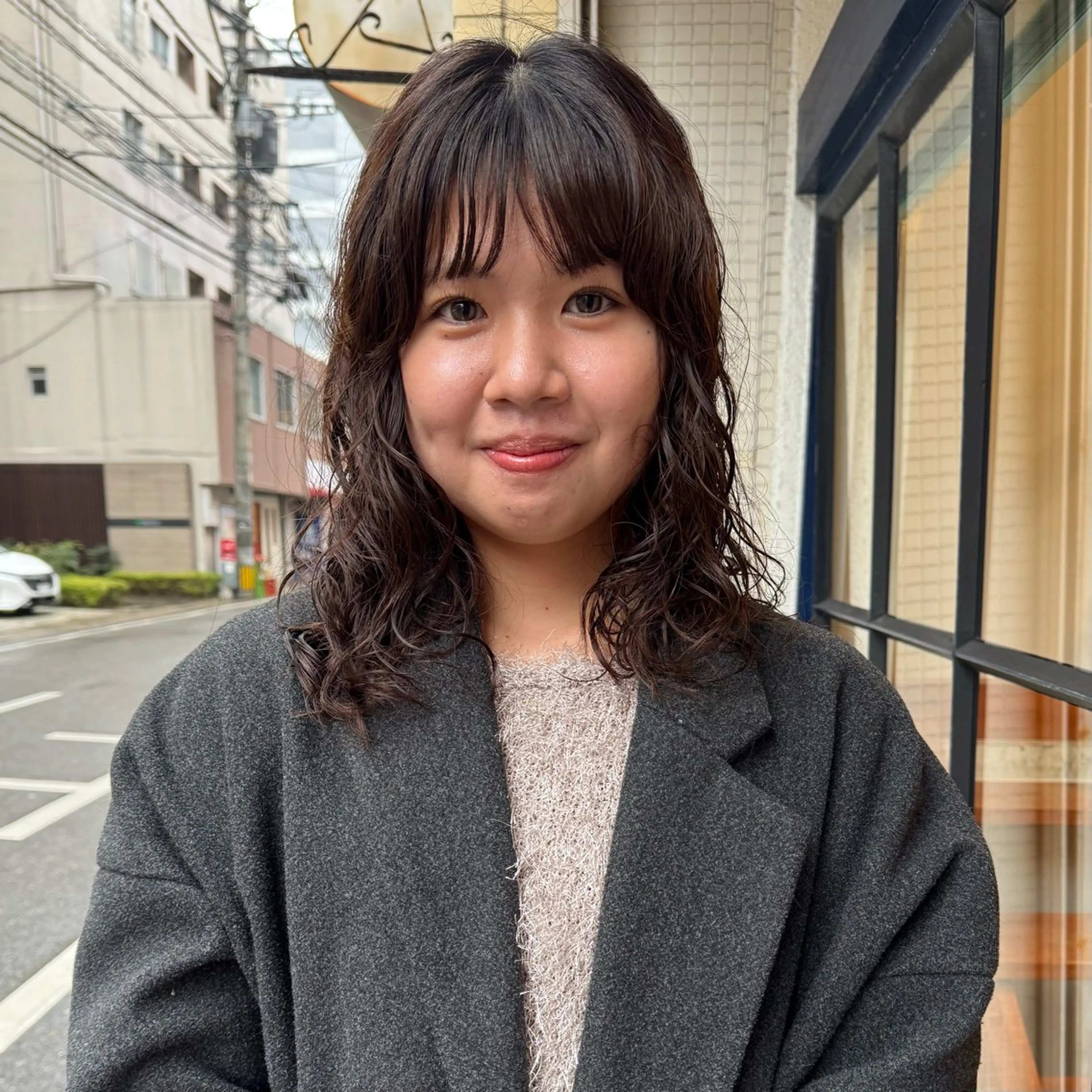 セミロング パーマ カット パーマ トリートメント Lilu しずくのヘアスタイル