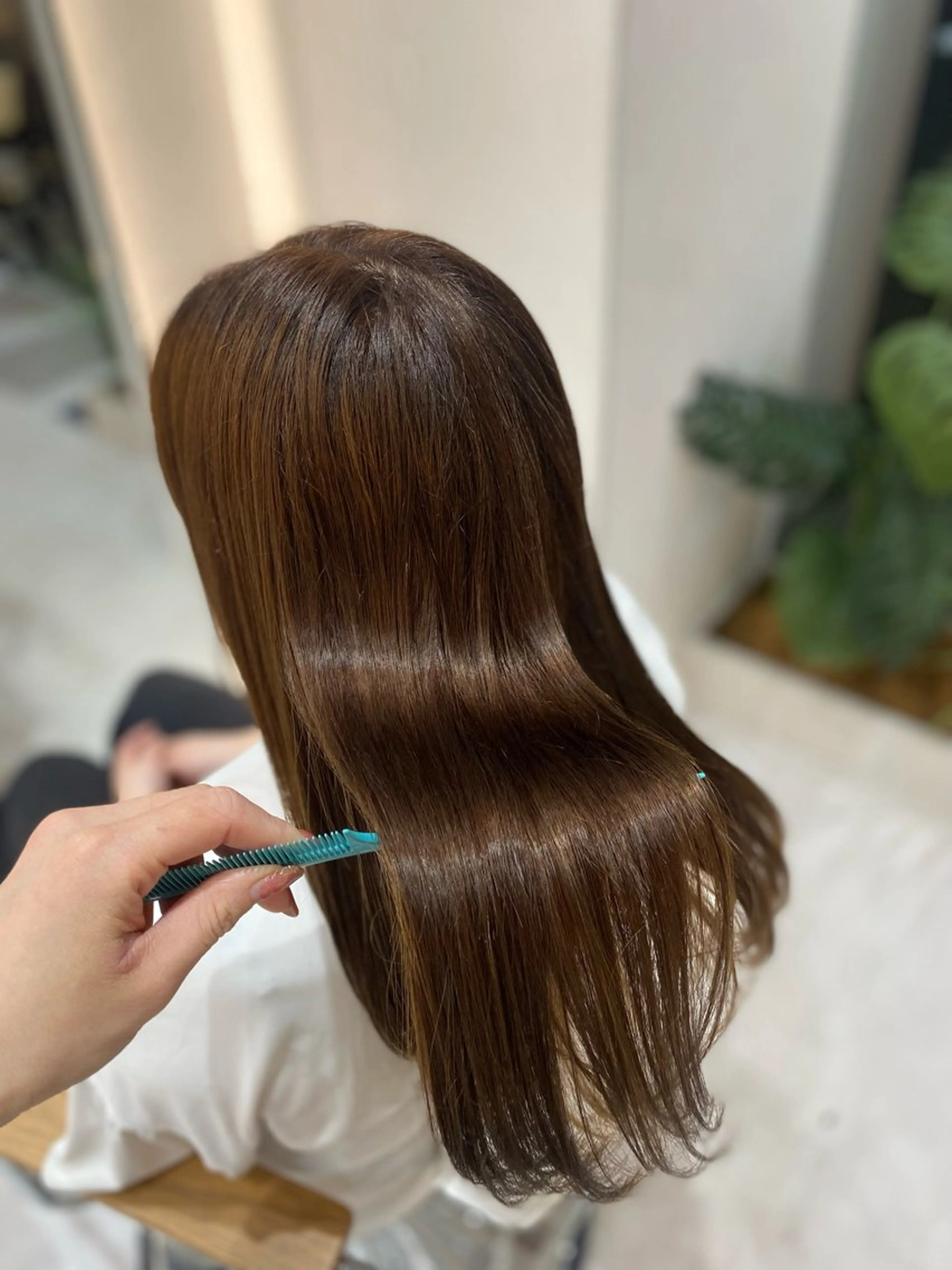 ロング カラー トリートメント カット ヘアカラー トリートメント 艶髪・透明感カラー・ 韓国ヘア・Yuriのヘアスタイル
