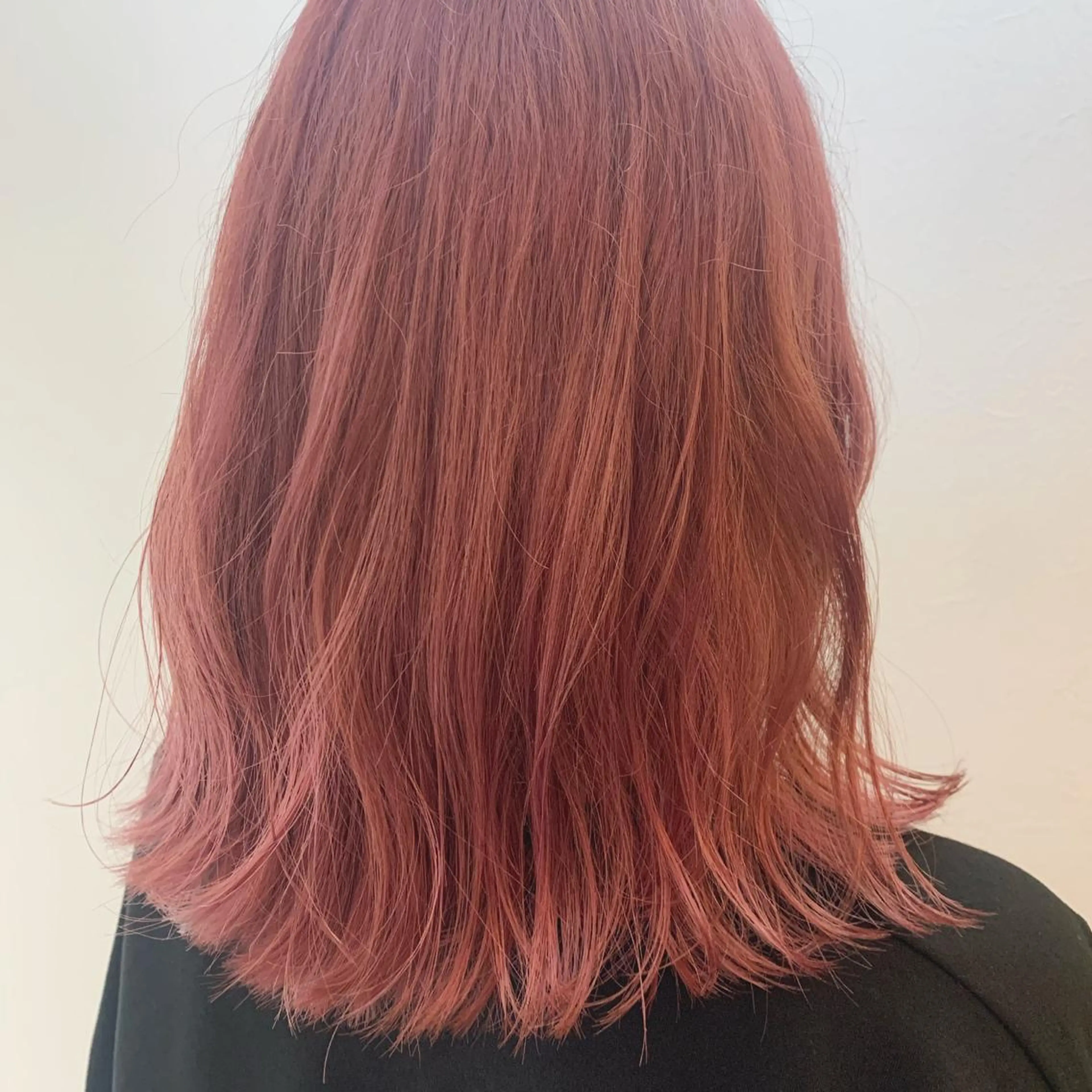 ミディアム カラー ブリーチ ピンクカラー カット ヘアカラー トリートメント hub hair レイヤー/透明感のヘアスタイル