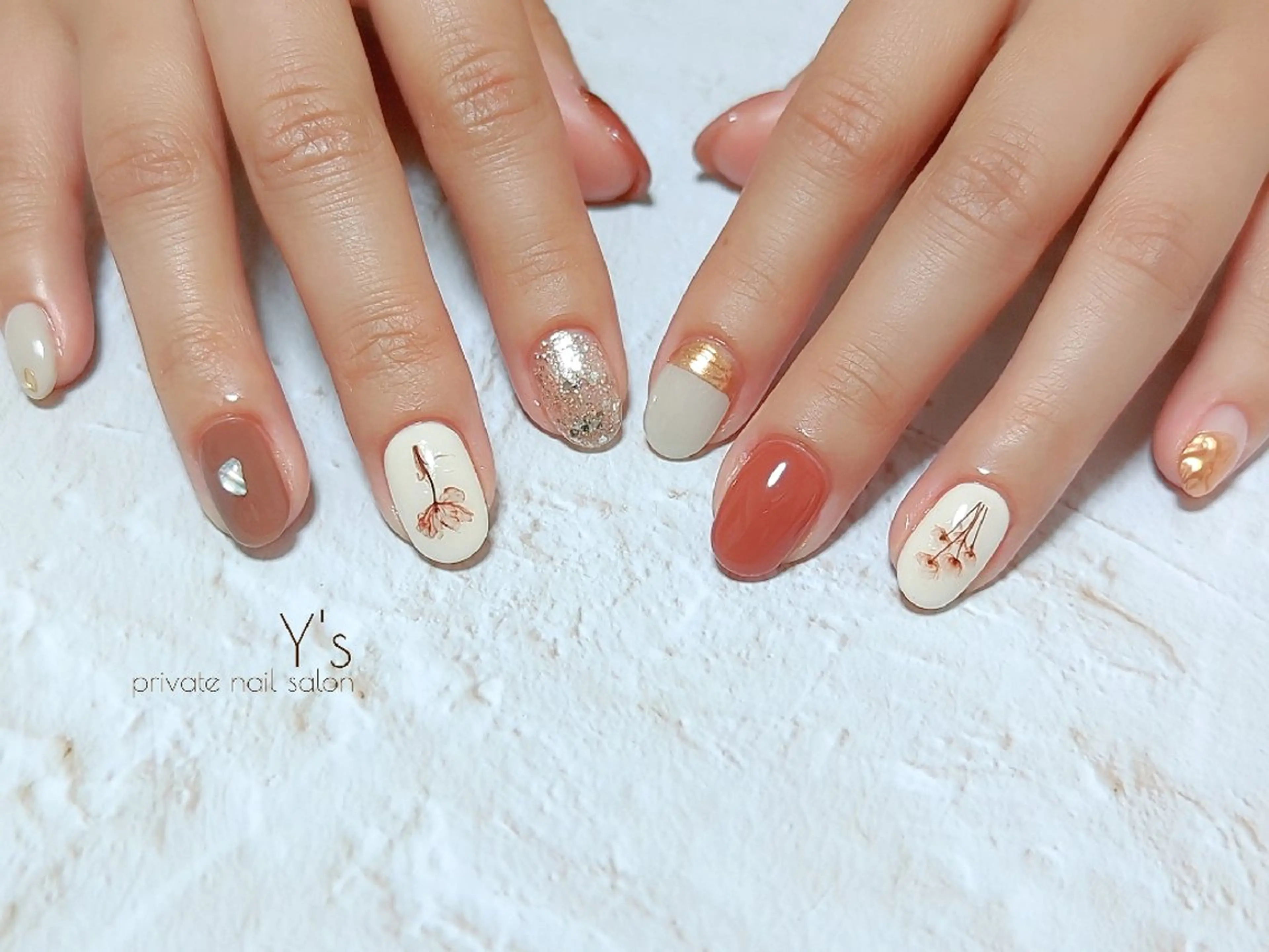 ネイル ハンドネイル YUMI NAGAI  のネイルデザイン