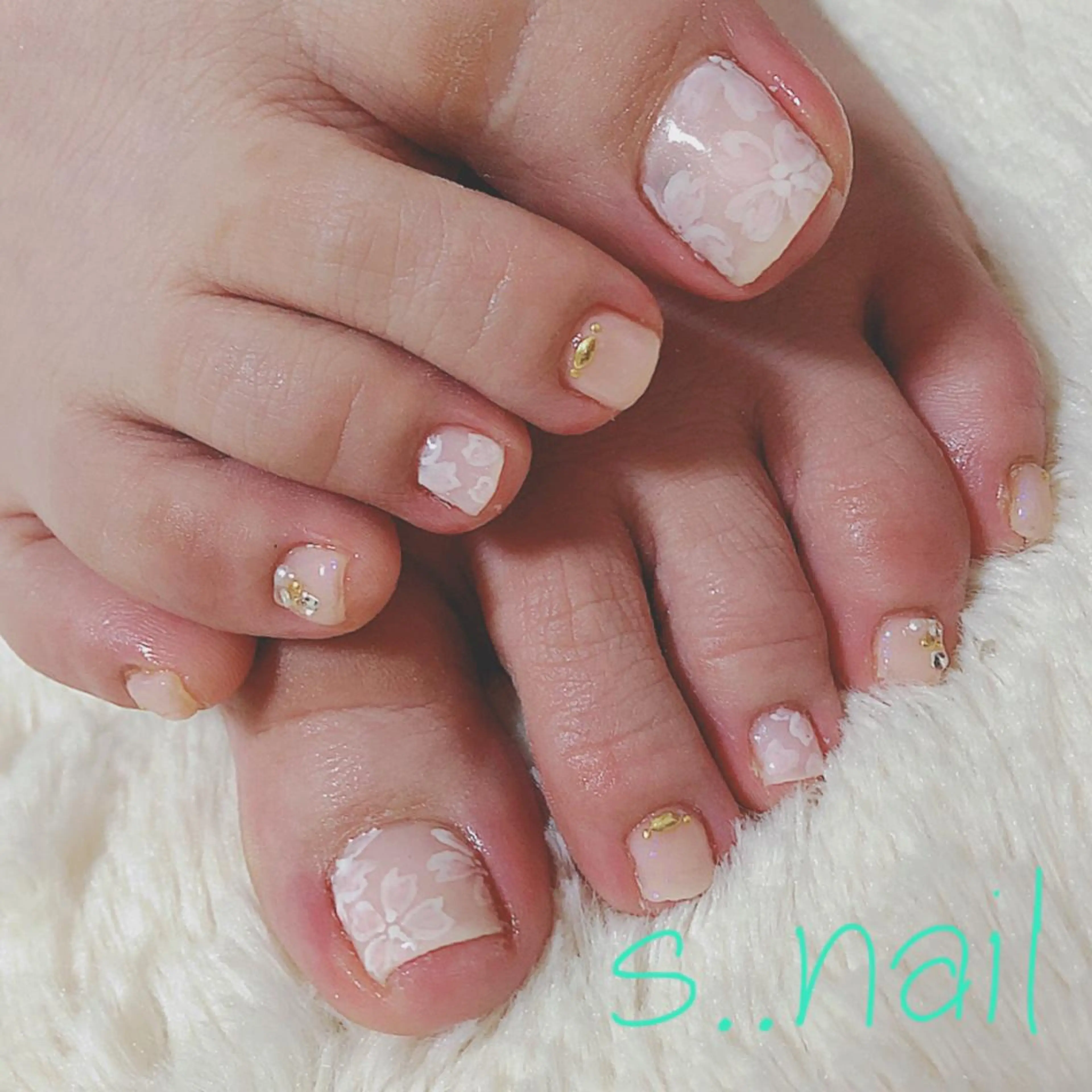 ネイル アートネイル 桜ネイル フットネイル ピンク ハンドネイル フットネイル s..nail / MORITAのネイルデザイン