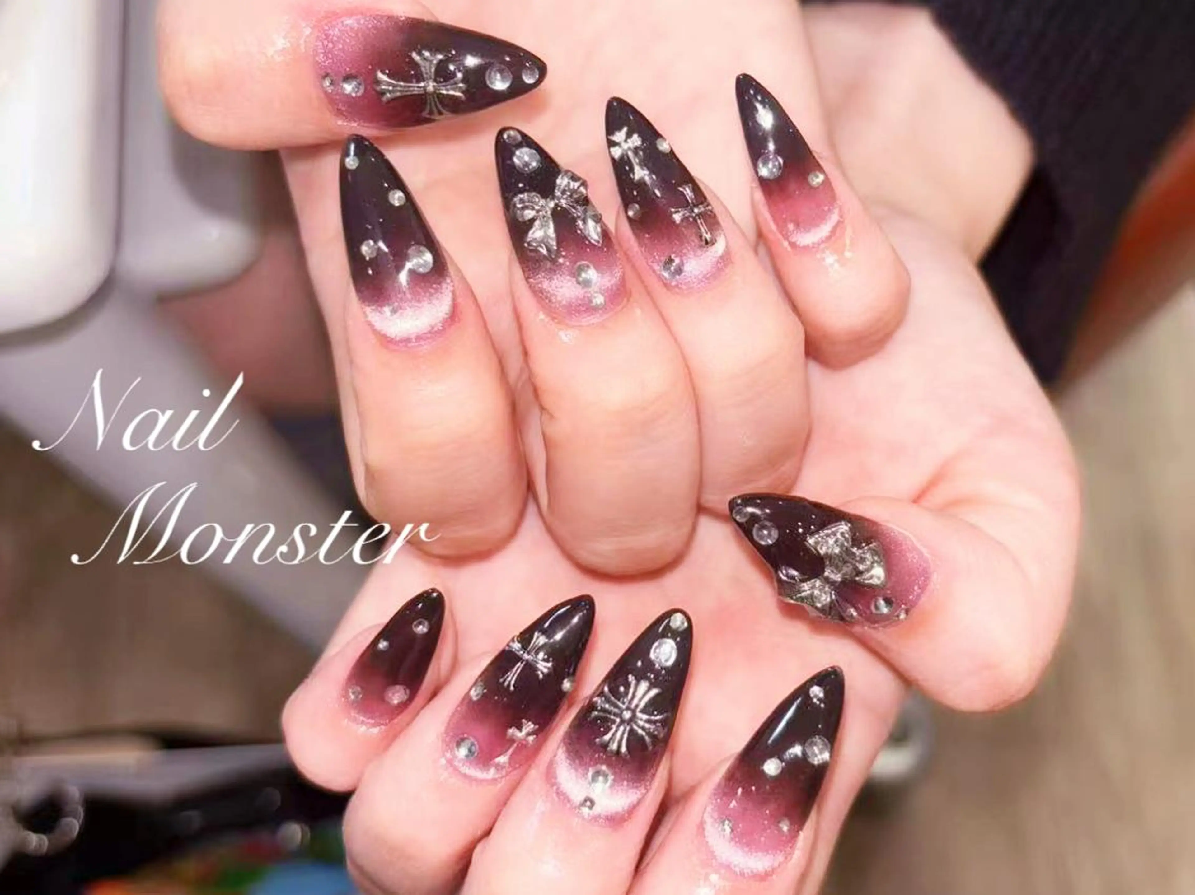 ネイル ハンドネイル NAIL MONSTERのネイルデザイン