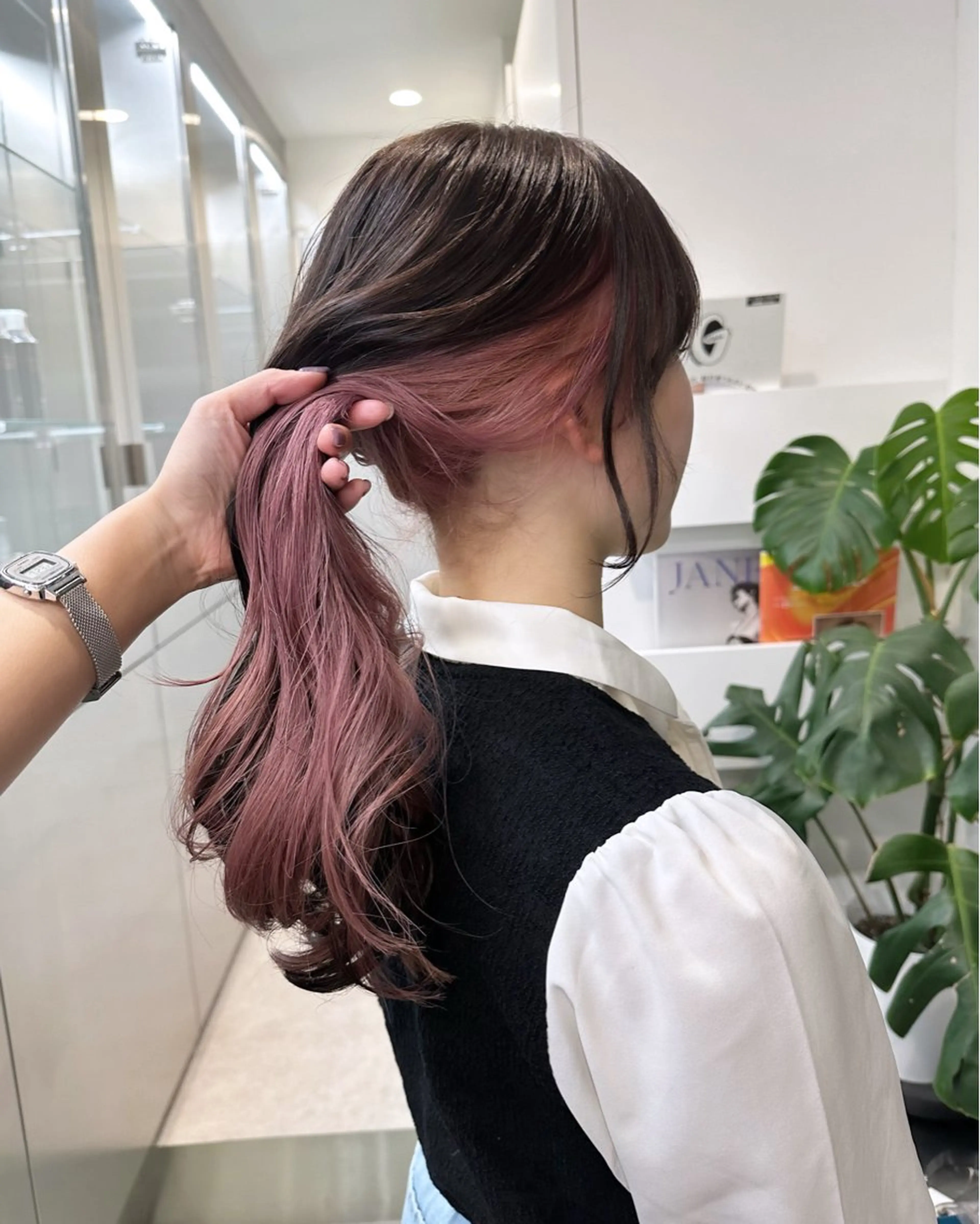 ロング カラー ベージュカラー ブリーチ ダブルカラー ハイトーンカラー ミルクティーベージュ ヘアカラー トリートメント ❣️本日ショート カット大募集❣️のヘアスタイル