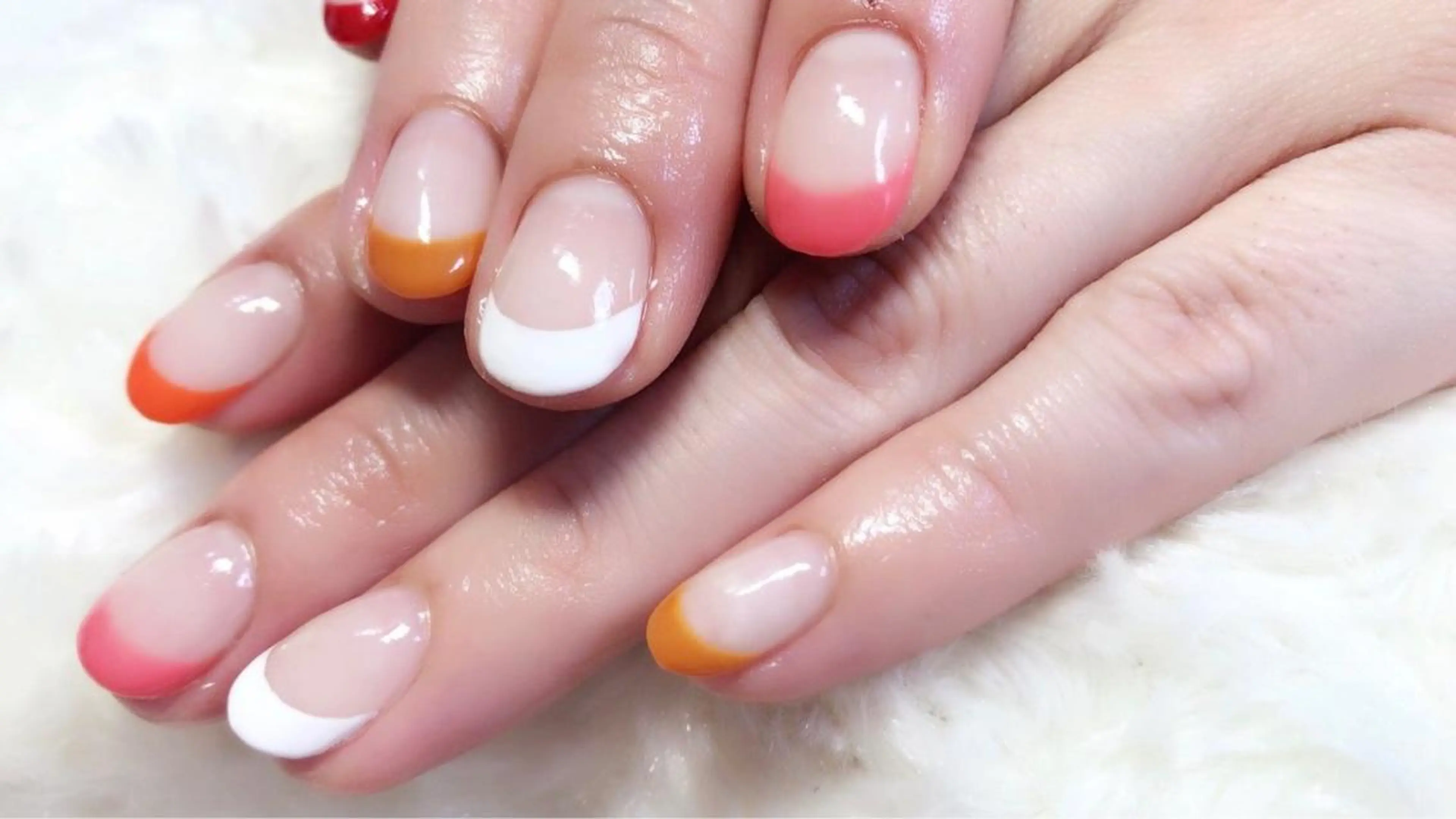 ネイル フレンチネイル ハンドネイル Nail salon Three R所属・ネイルサロン Three   R.のエステ・リラクイメージ