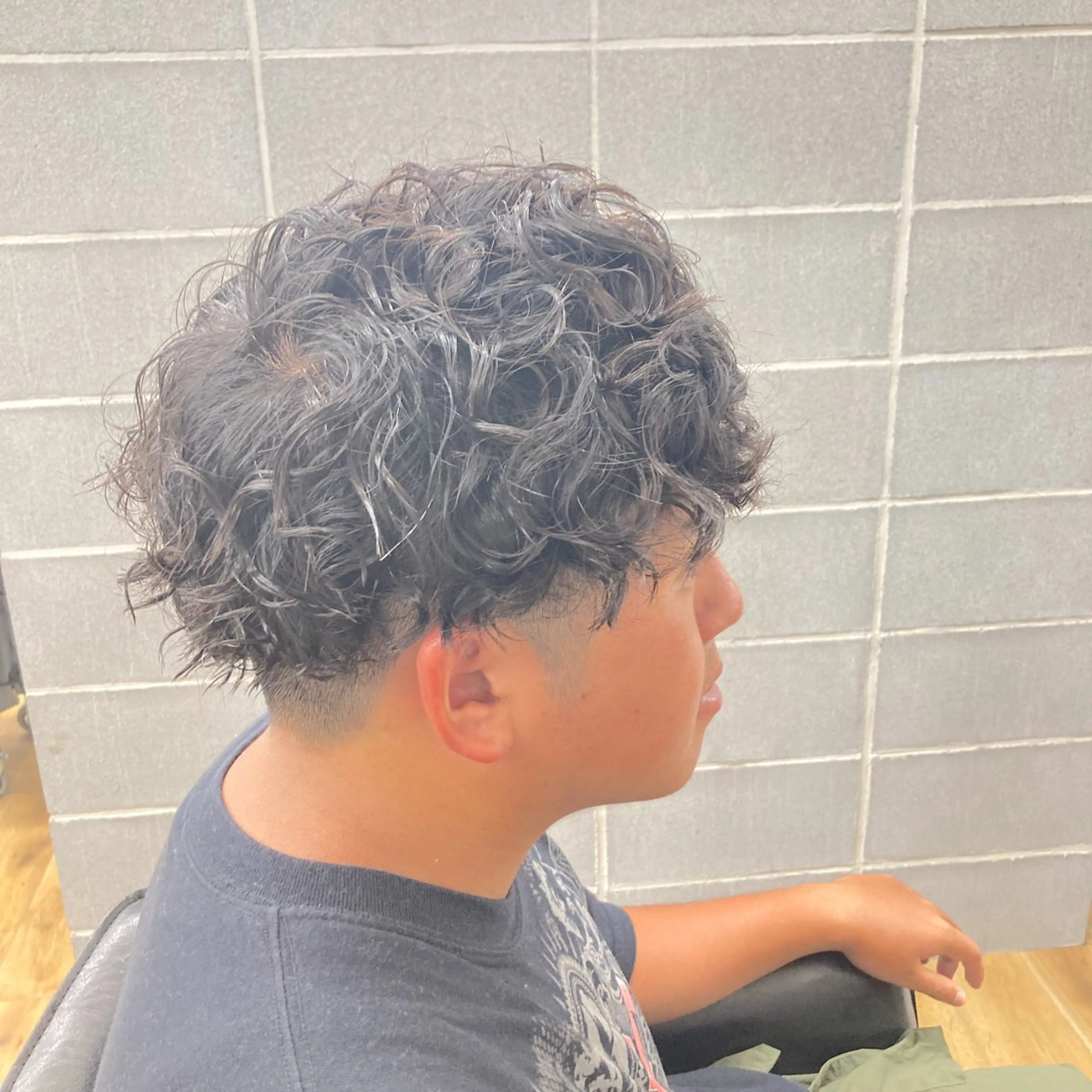 ショート パーマ メンズ メンズパーマ プードルパーマ プードルパーマ カット パーマ メンズ特化/垣見 隼人のヘアスタイル