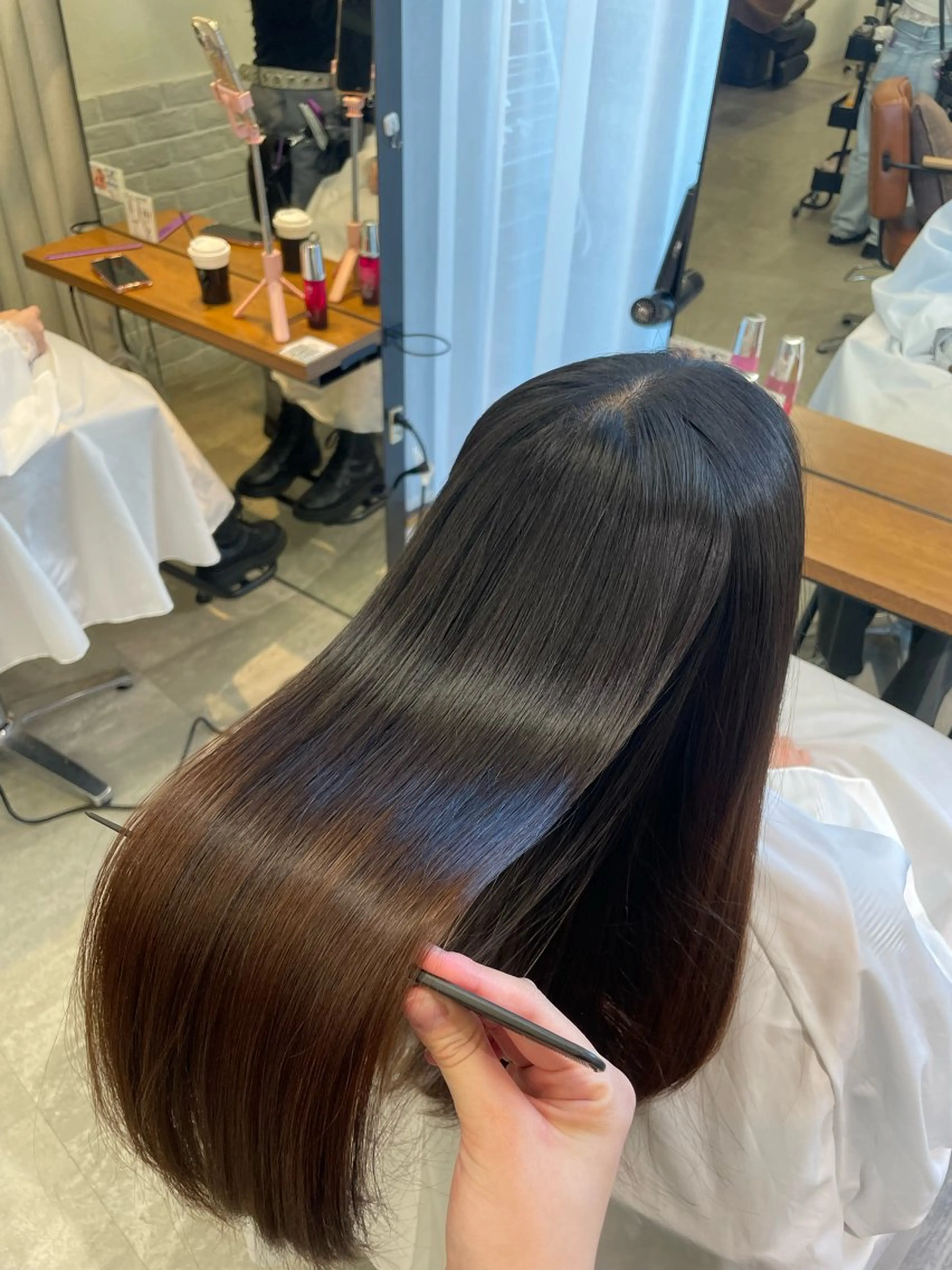 ロング 髪質改善🤍艶カラー ゆいのヘアスタイル