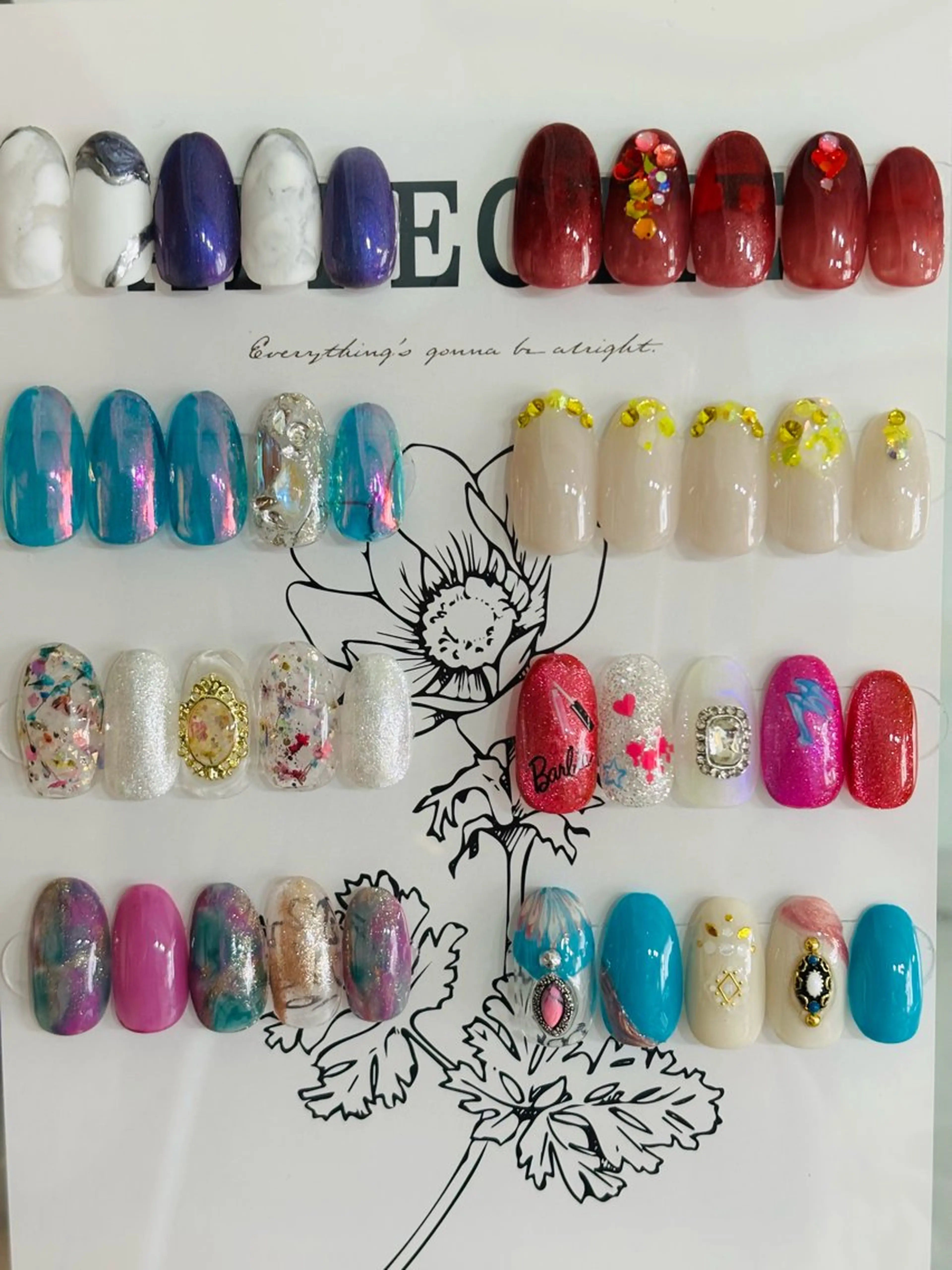 ネイル アートネイル Nail&Spa SeaGlass所属・SeaGlass tomoのネイルデザイン