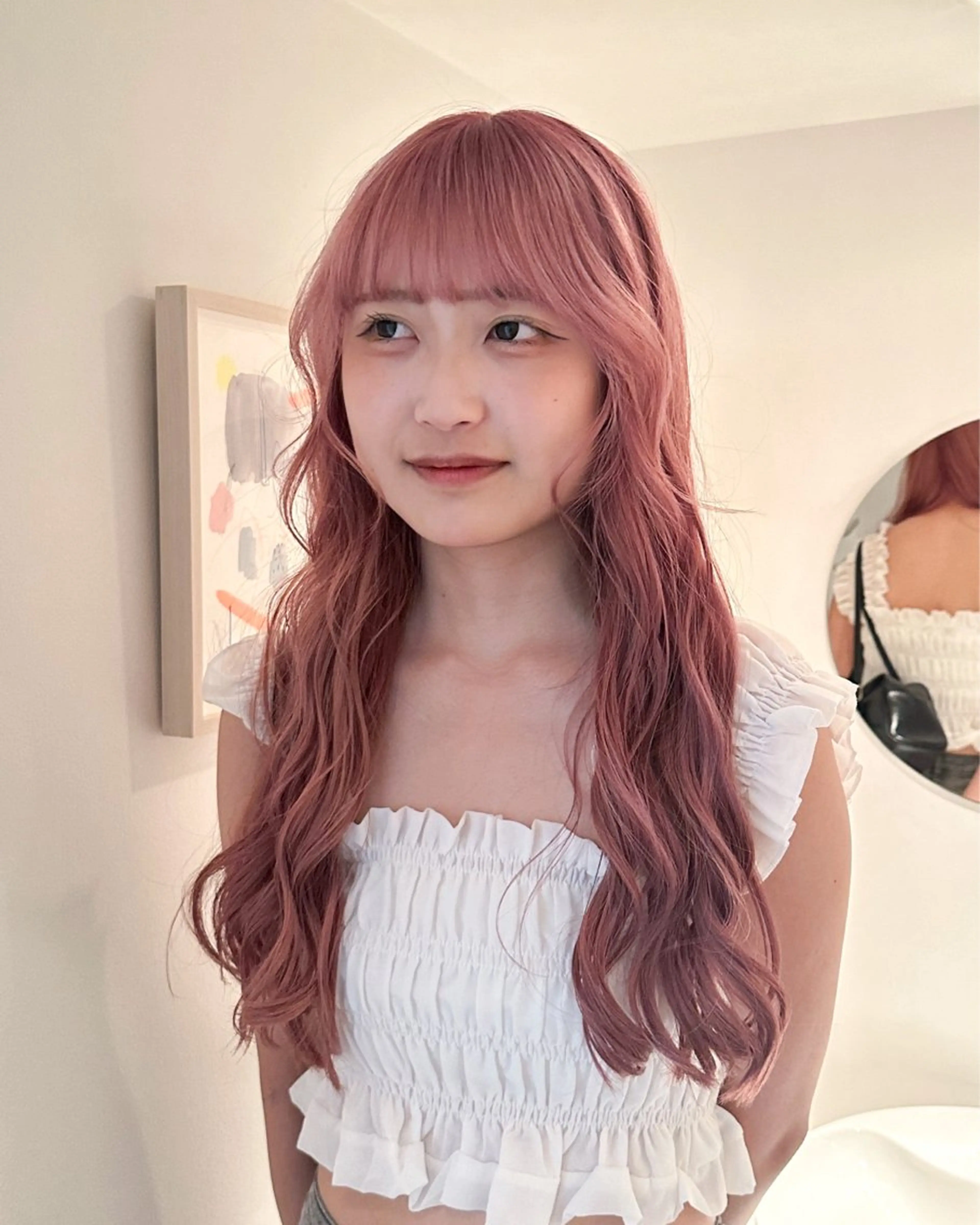 ロング カラー ピンクカラー 磯　亜由香 🌷ブリーチのヘアスタイル