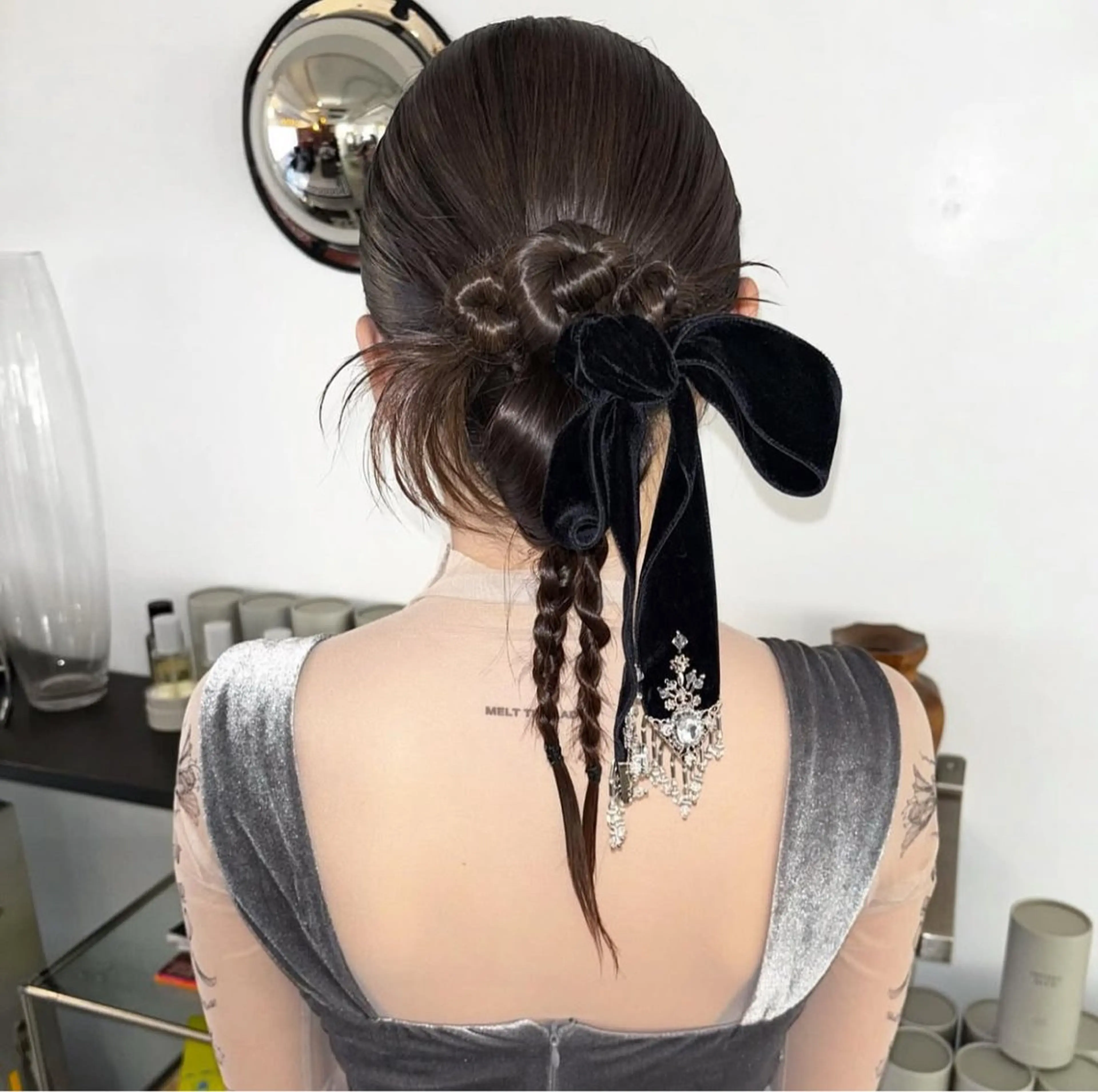 セミロング ヘアアレンジ ヘアセット hair salon　丹tan所属・Rena✴︎トレンド ×スタンダードMIXのヘアスタイル