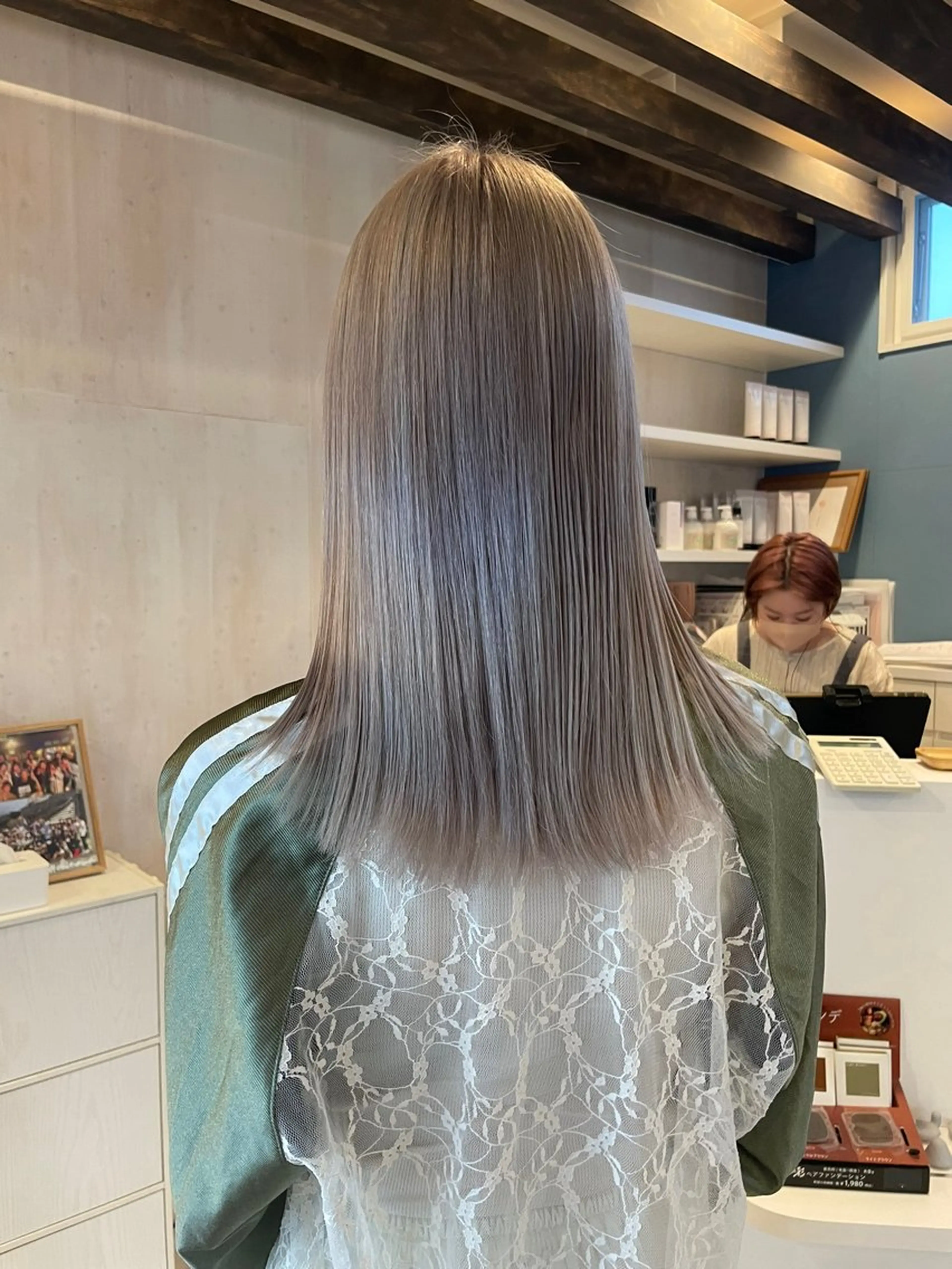ロング ロング Plus lib 伊東 美咲のヘアスタイル