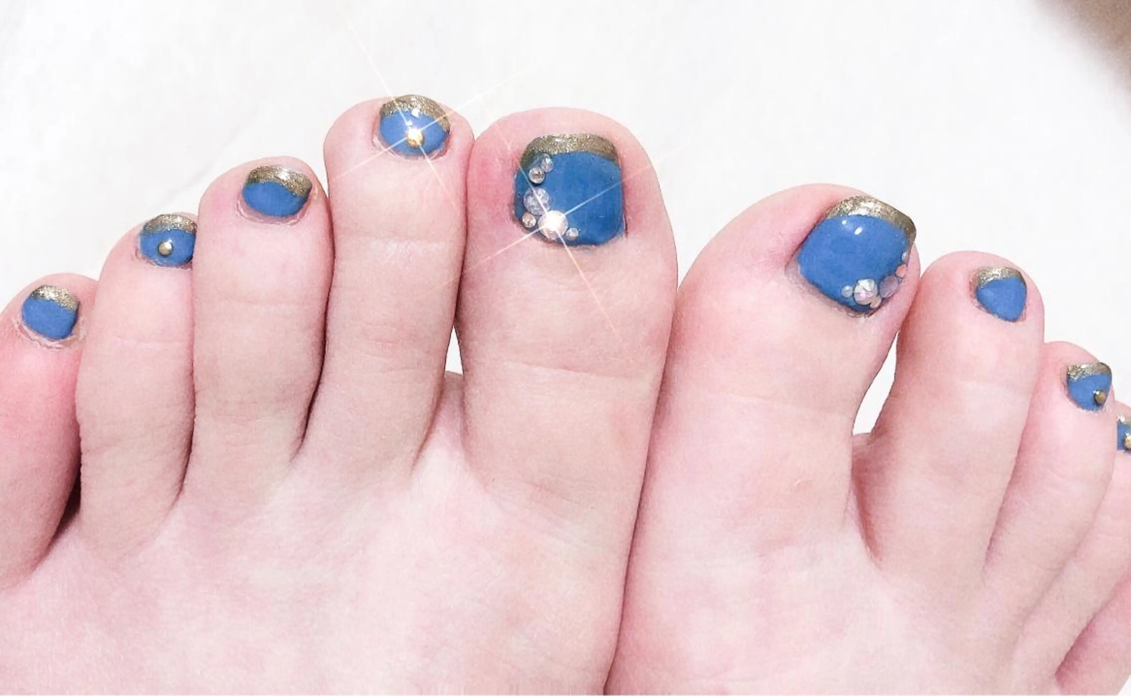 ネイル ブルー フットネイル フットネイル manis .のネイルデザイン