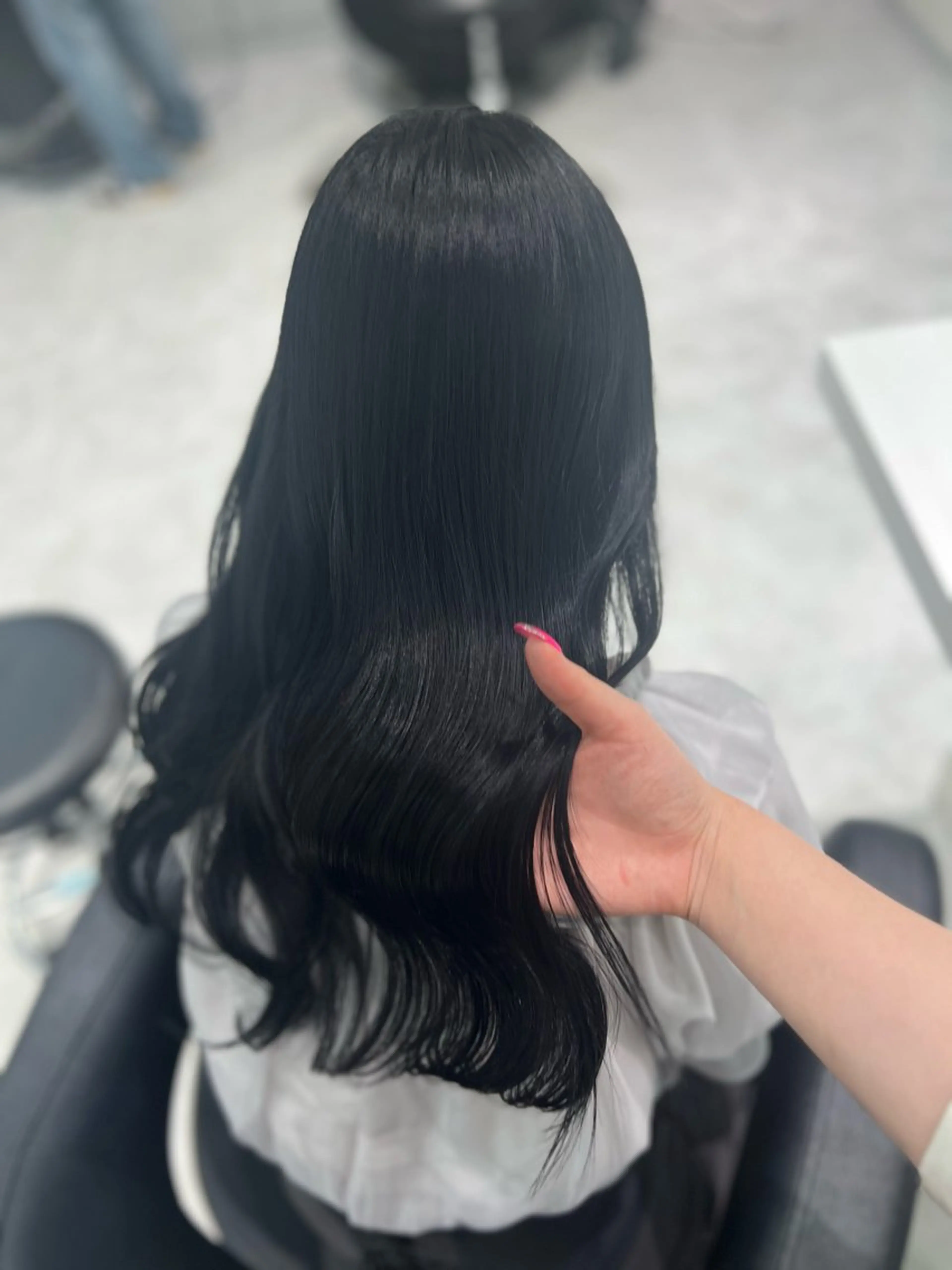 ロング カラー 黒髪 ブルーカラー ブルーブラック 髪質改善 トリートメント ヘアカラー トリートメント ヘッドスパ ヘアセット 💖SAE💖 銀座美容師のヘアスタイル
