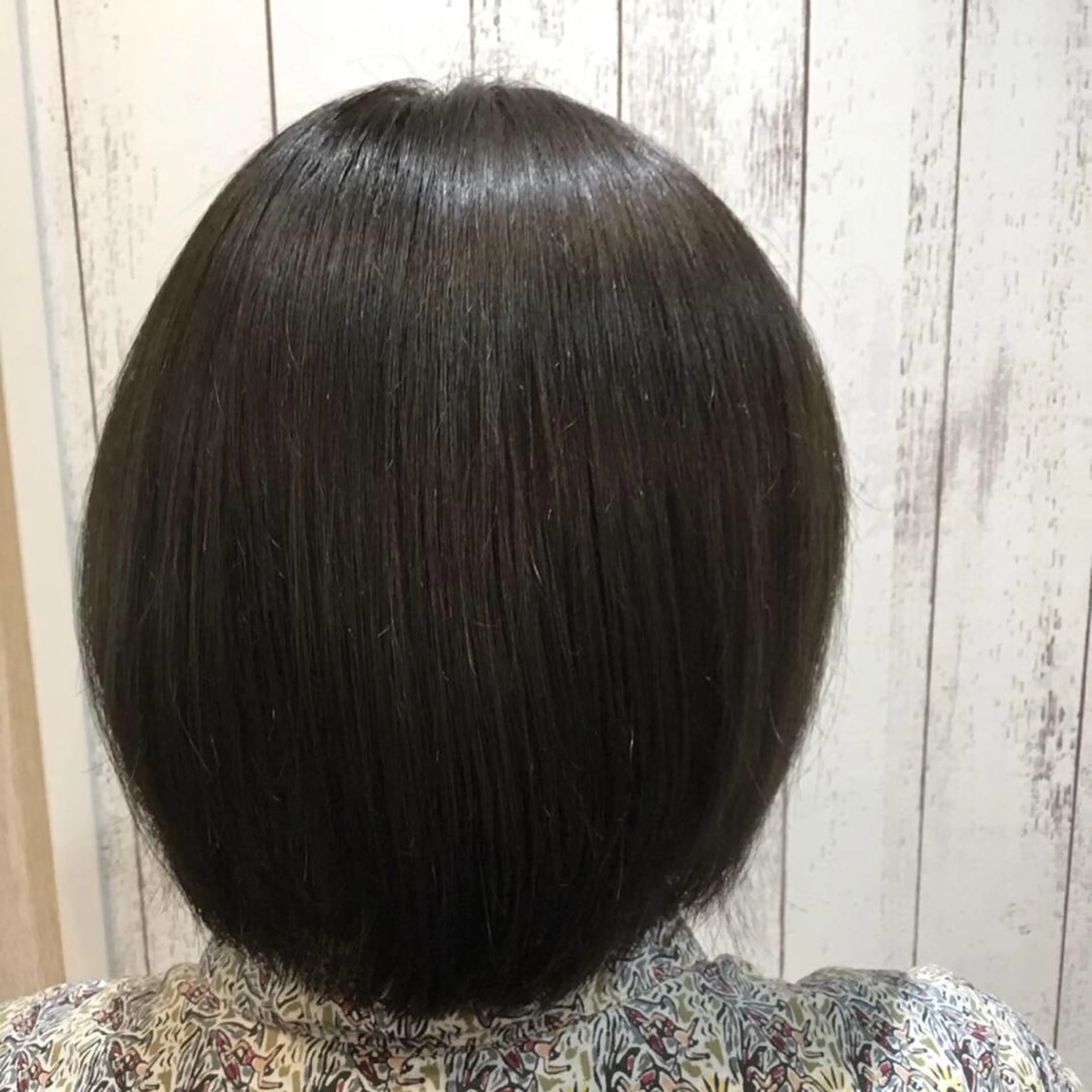 ショート カラー embrace エンブレイスのヘアスタイル
